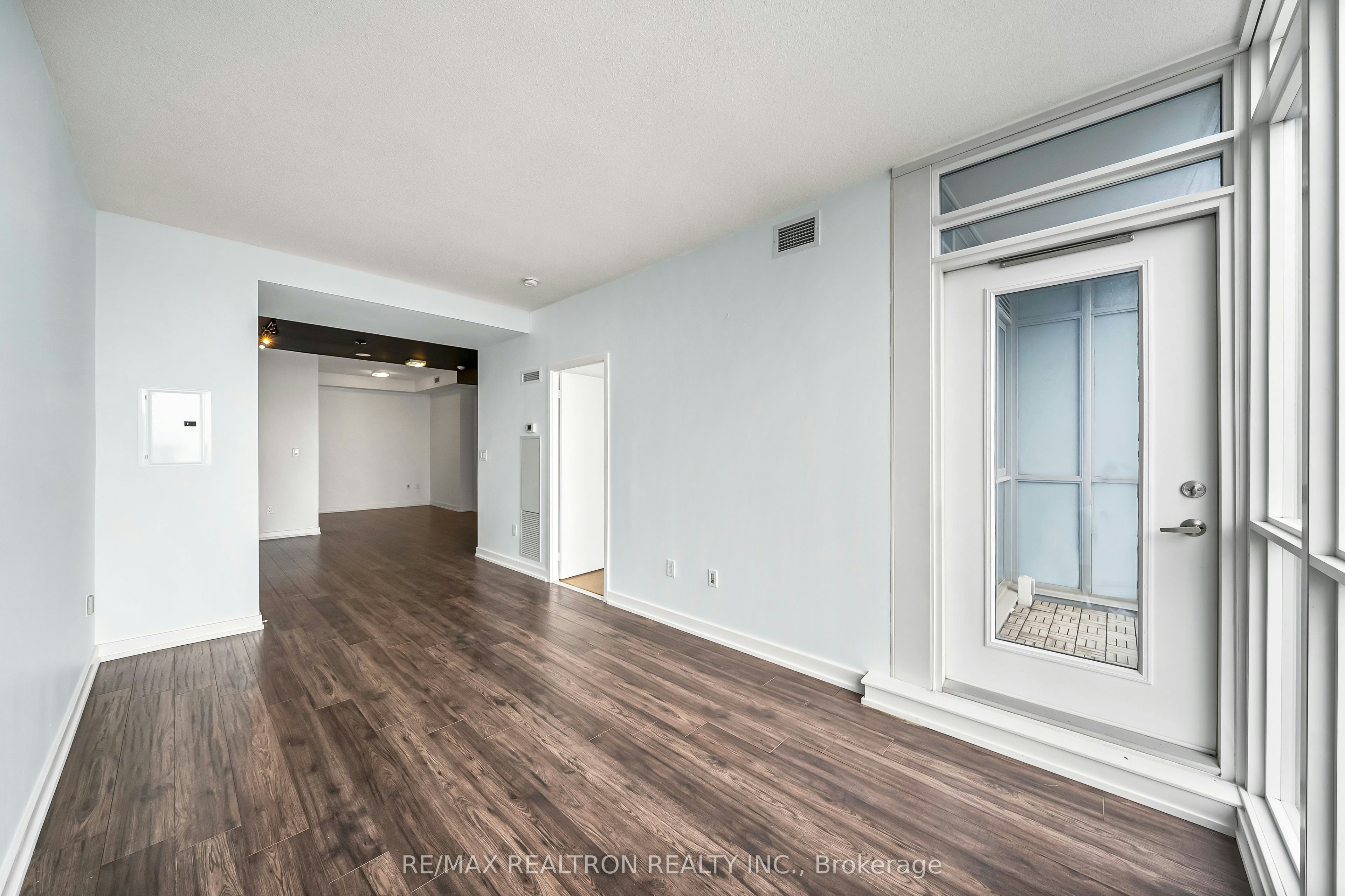 3207-15 Iceboat Terrace, Toronto, ON, M5V 4A5 - 11