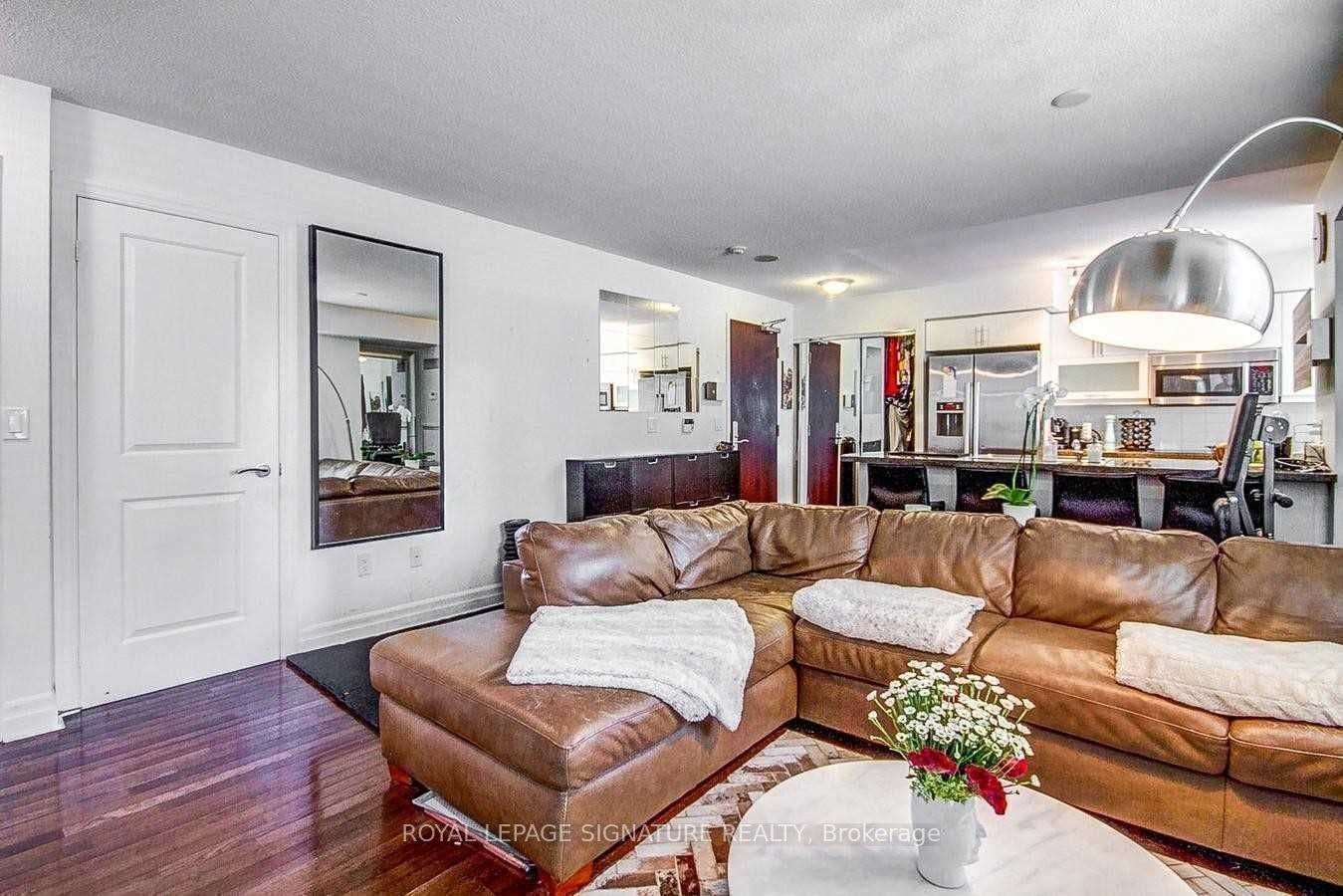 503-35 Balmuto Street, Toronto, ON, M4Y 0A3 - 6