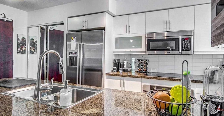 503-35 Balmuto Street, Toronto, ON, M4Y 0A3 - 8