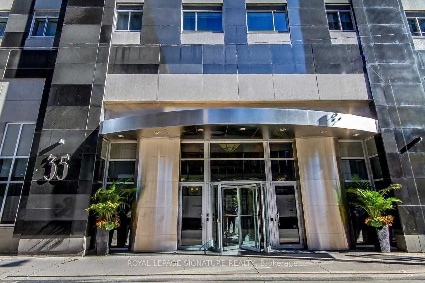 503-35 Balmuto Street, Toronto, ON, M4Y 0A3 - 17