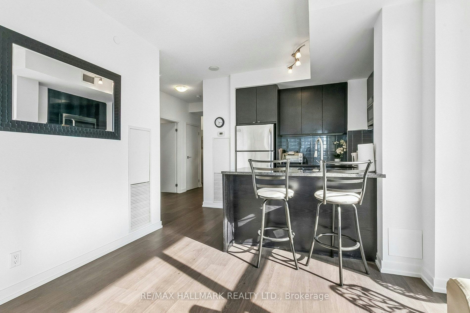 1212-98 Lillian Street, Toronto, ON, M4S 0A5