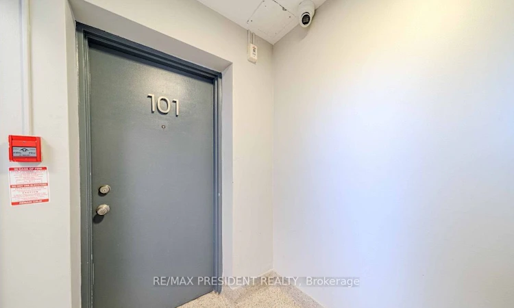 101-219 Wilson Avenue