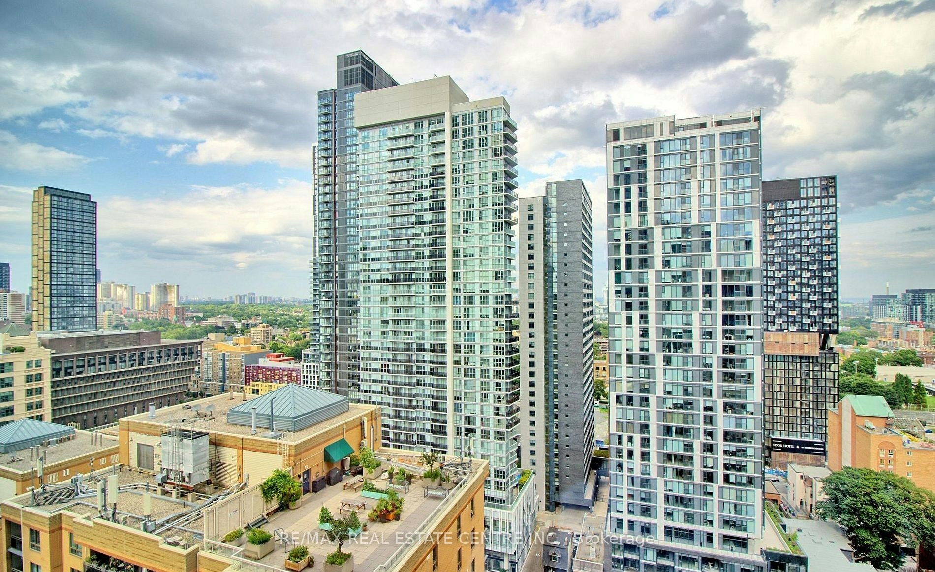 3802-82 Dalhousie Street, Toronto, ON, M5B 0C5 - 2