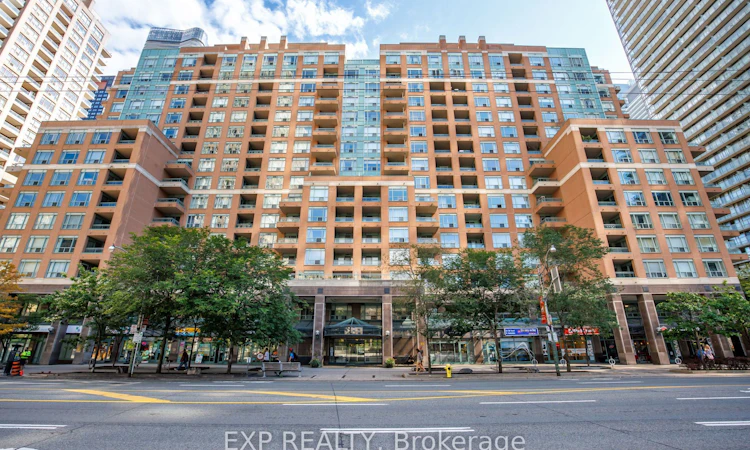 409-889 Bay Street