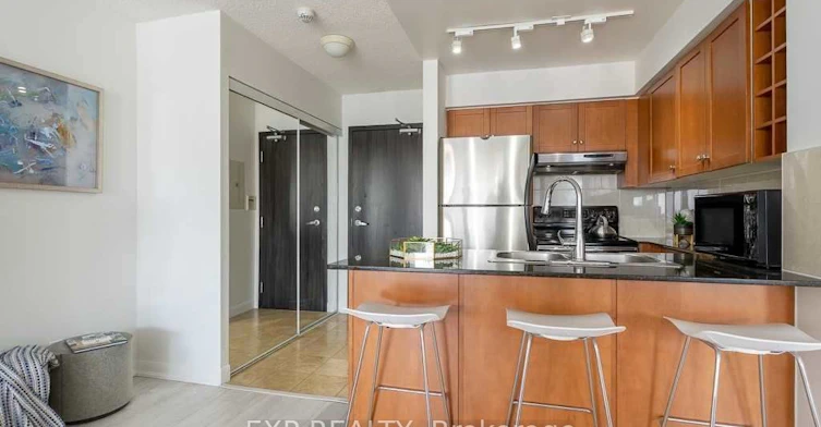 4112-210 Victoria Street, Toronto, ON, M5B 2R3 - 12