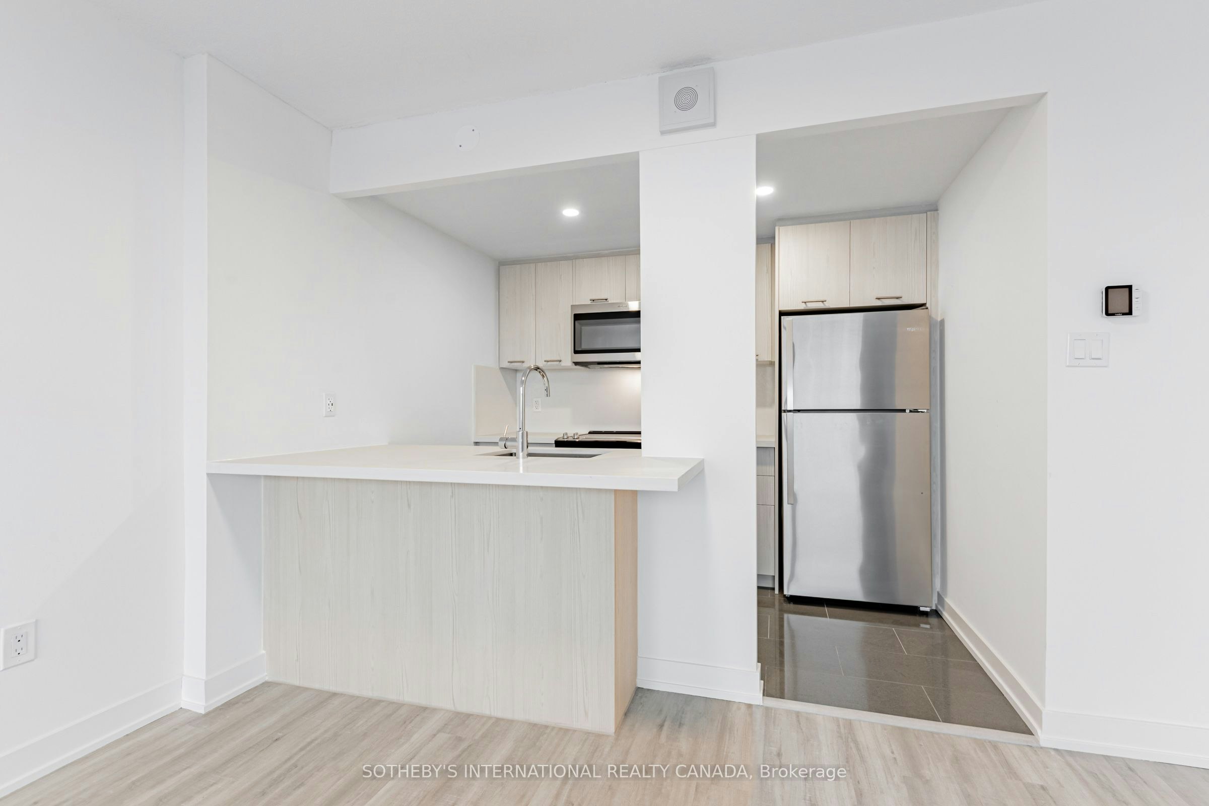 1703-191 Sherbourne Street, Toronto, ON, M5A 3X1 - 2