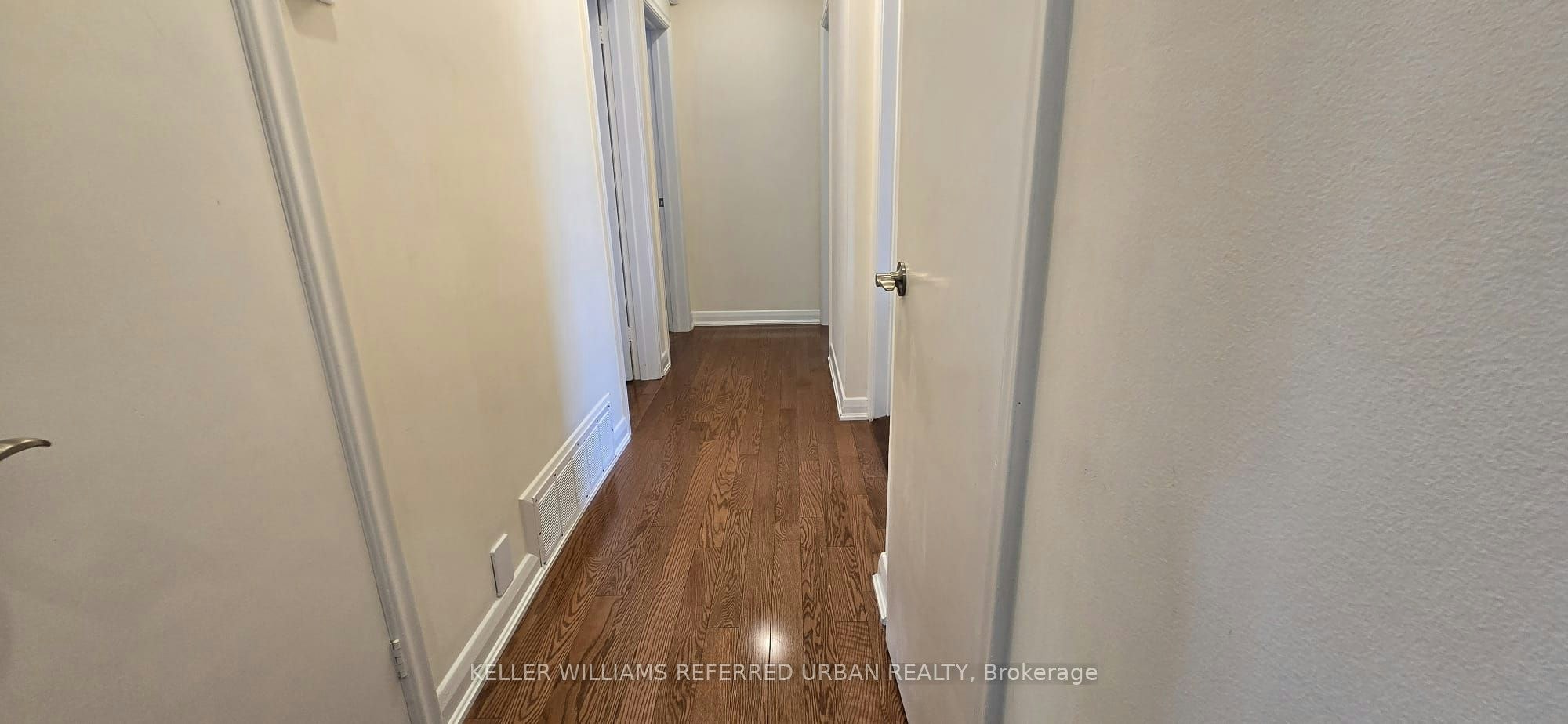 Main-49 Halkin Crescent, Toronto, ON, M4A 1M8 - 22