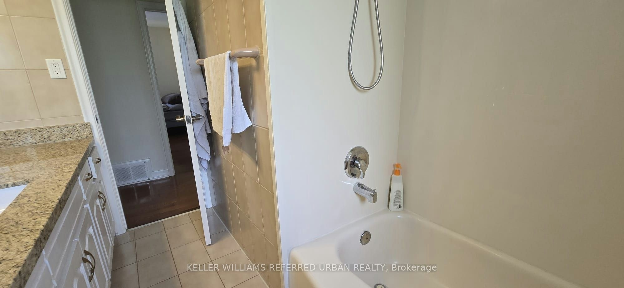 Main-49 Halkin Crescent, Toronto, ON, M4A 1M8 - 20