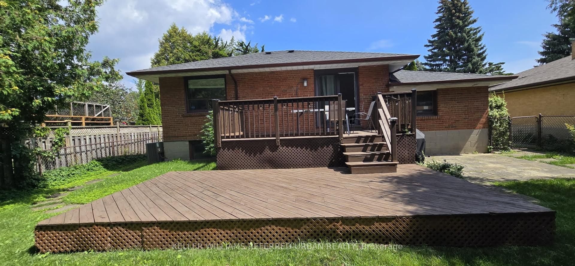 Upper-49 Halkin Crescent, Toronto, ON, M4A 1M8 - 3