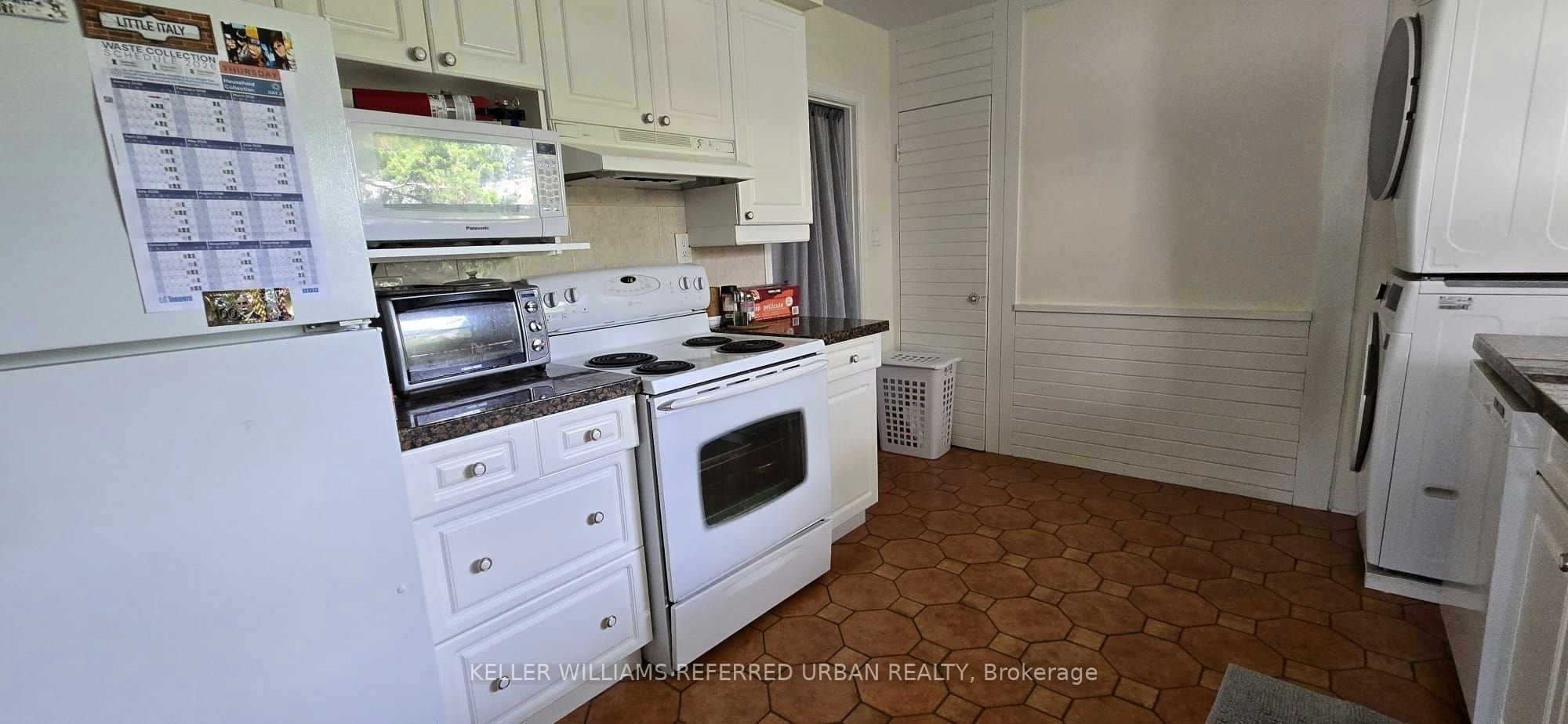 Main-49 Halkin Crescent, Toronto, ON, M4A 1M8 - 18