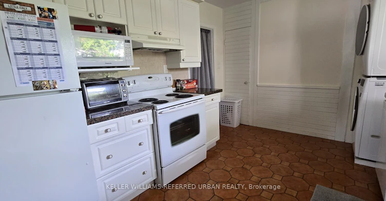 Main-49 Halkin Crescent, Toronto, ON, M4A 1M8 - 18