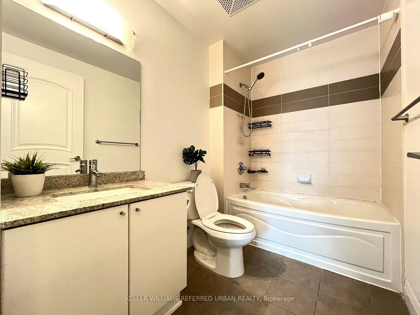 3906-16 Harbour Street, Toronto, ON, M5J 2Z7 - 13