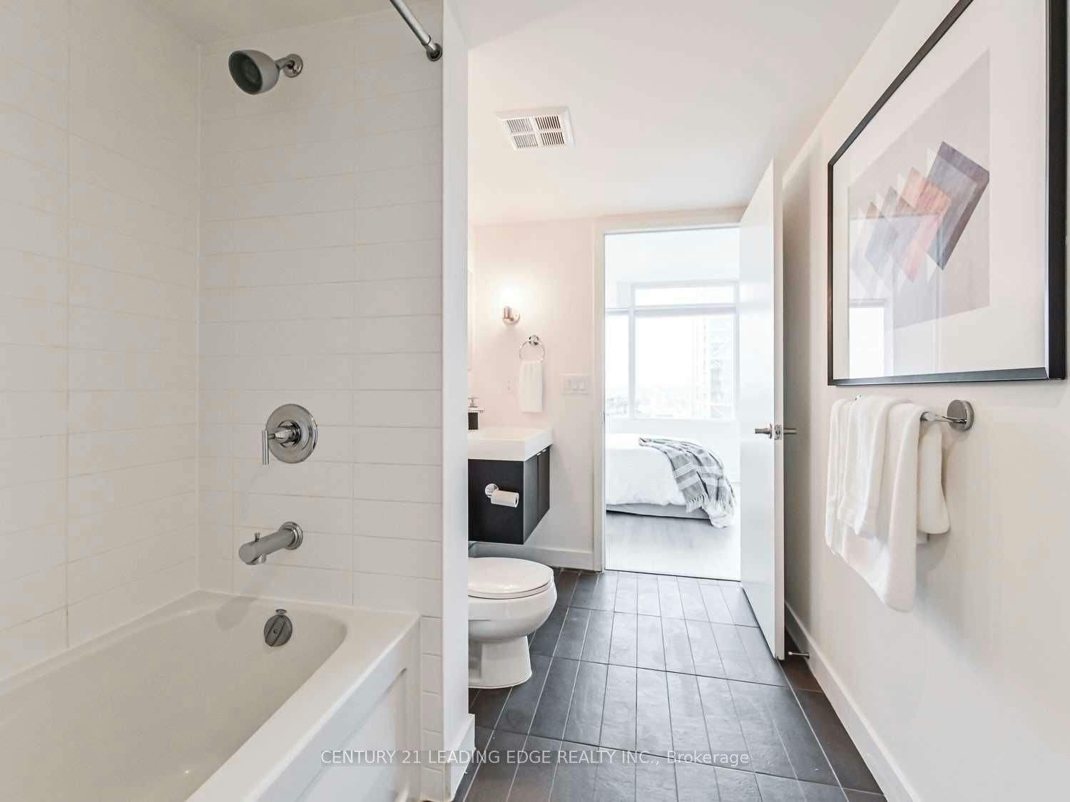 4211-25 Telegram Mews, Toronto, ON, M5V 3Z1 - 9