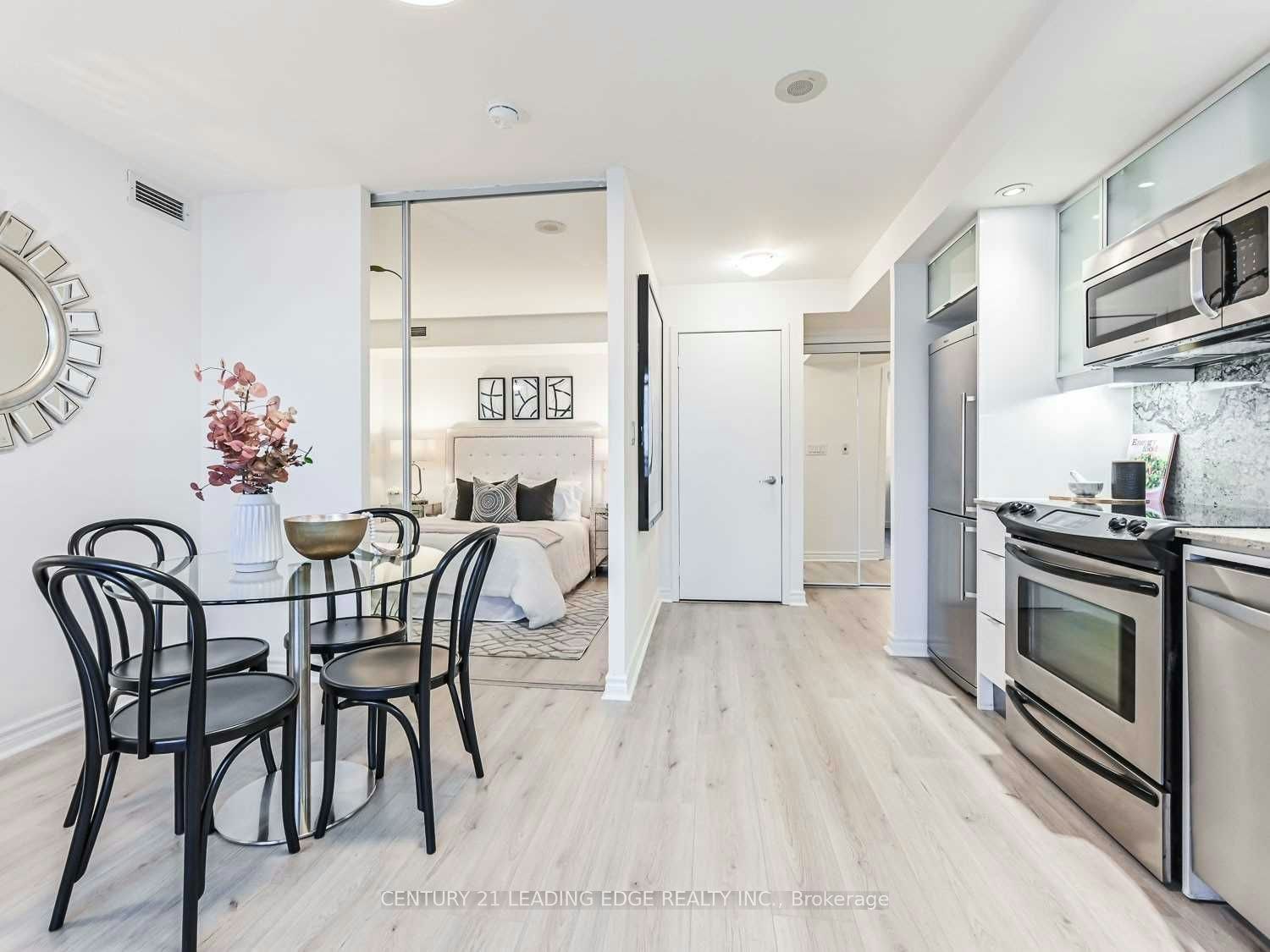 4211-25 Telegram Mews, Toronto, ON, M5V 3Z1 - 5