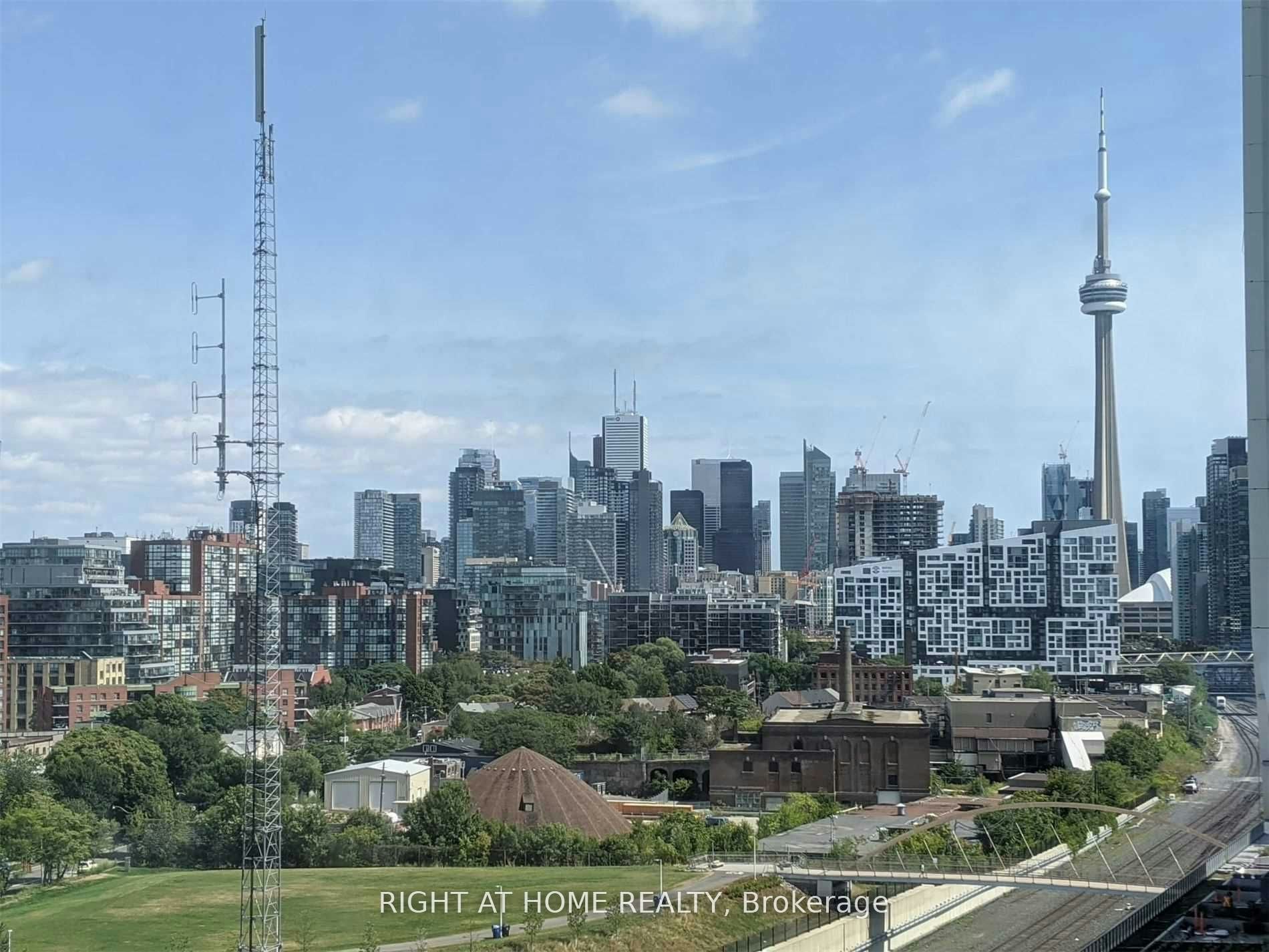 1021-19 Western Battery Road, Toronto, ON, M6K 3S4 - 9