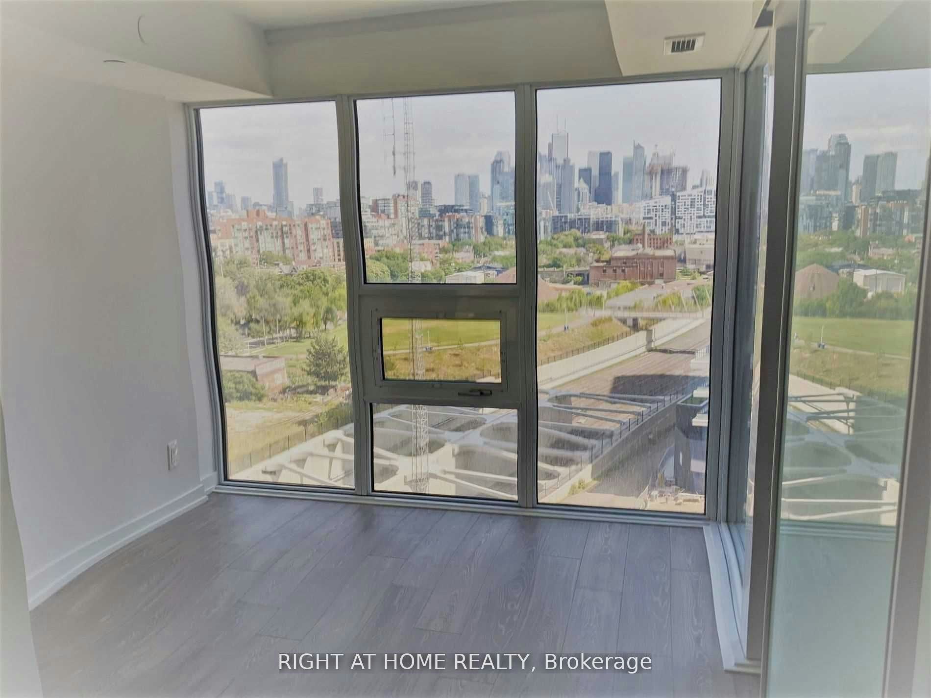 1021-19 Western Battery Road, Toronto, ON, M6K 3S4 - 4