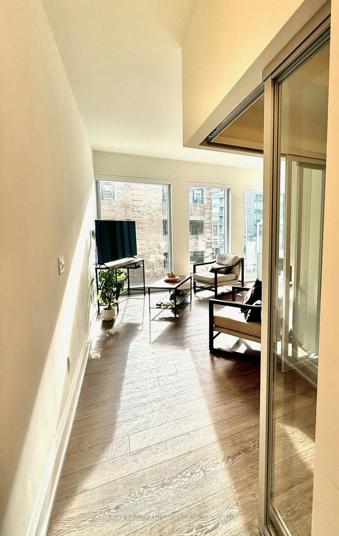 305-89 Church Street, Toronto, ON, M5C 0B7 - 11