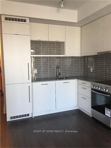 2302-365 Church Street, Toronto, ON, M5B 1Z9 - 3