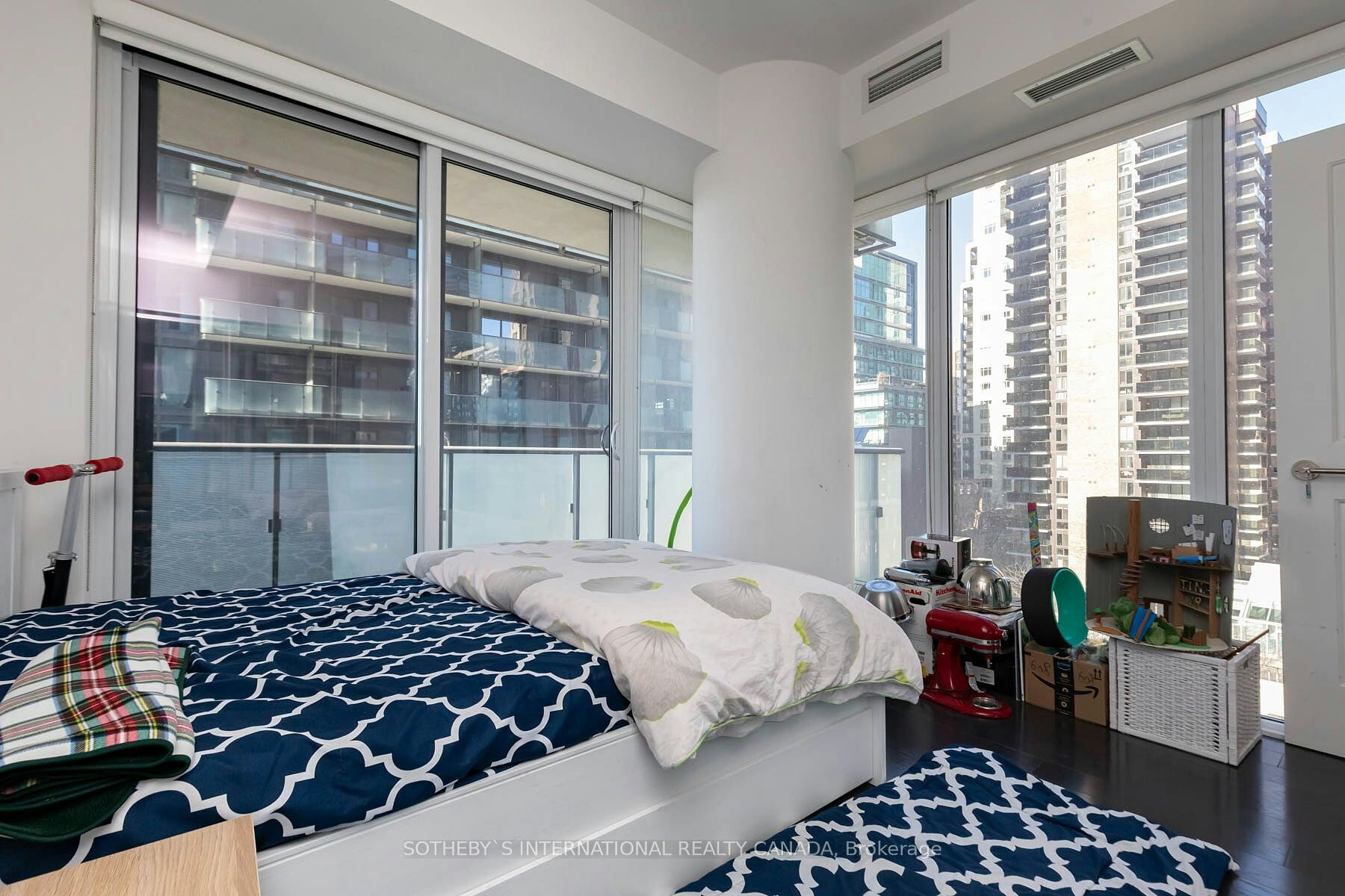 608-1080 Bay Street, Toronto, ON, M5S 0A5 - 11