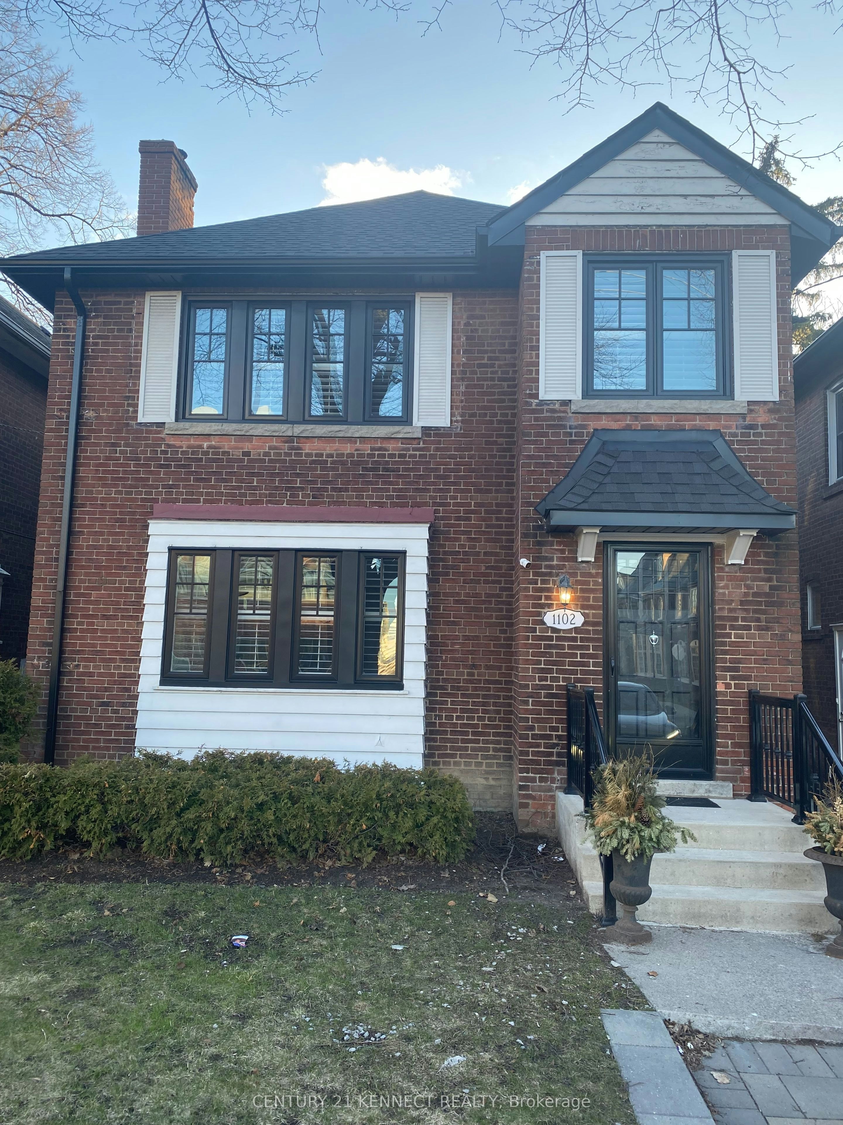 Upper-1102 Avenue Road, Toronto, ON, M5N 2E3