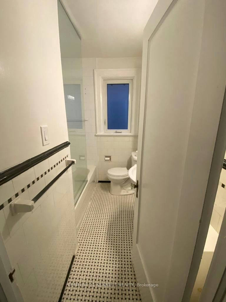 Upper-1102 Avenue Road, Toronto, ON, M5N 2E3 - 7