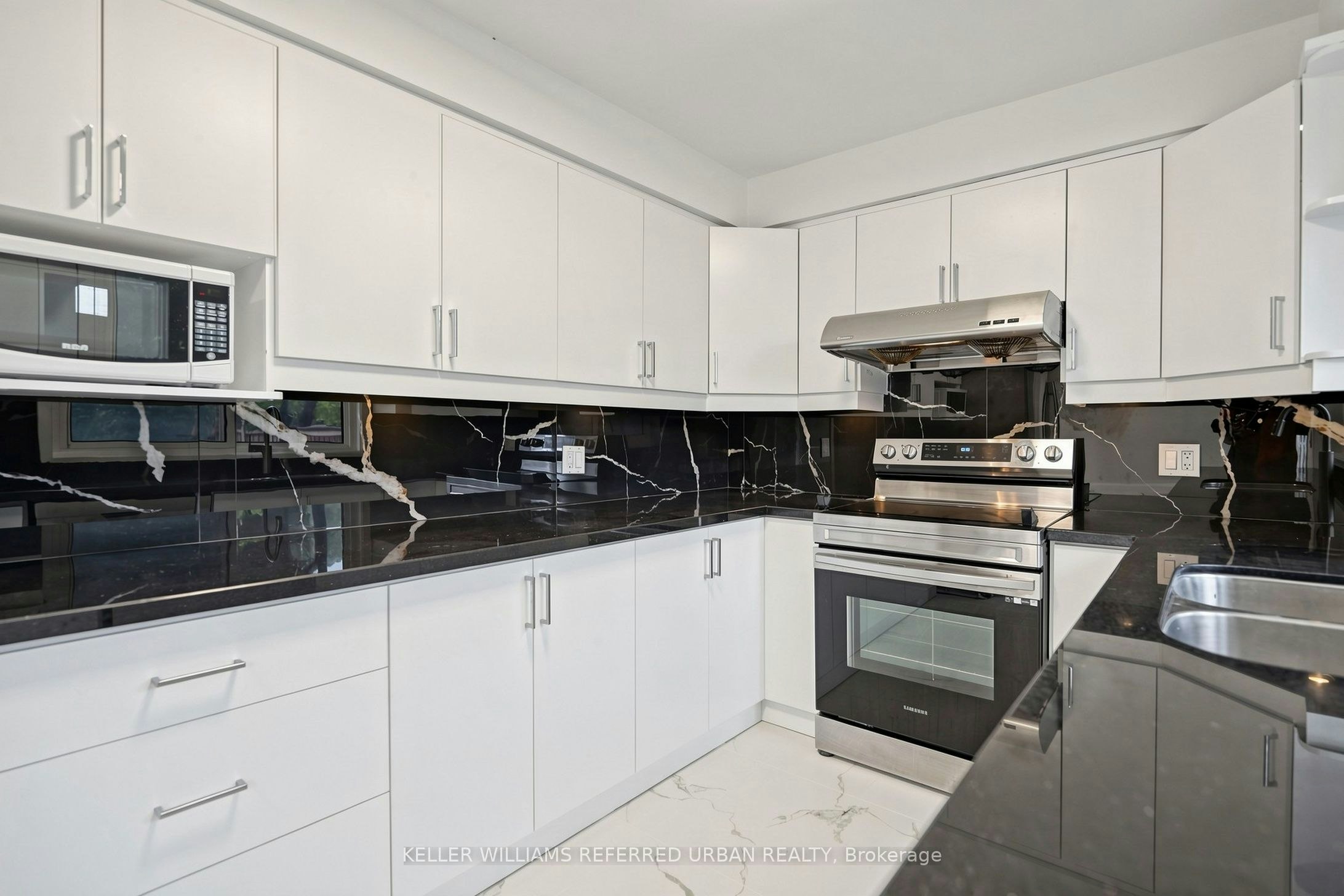 32 Wycliffe Crescent, Toronto, ON, M2K 1V6 - 18