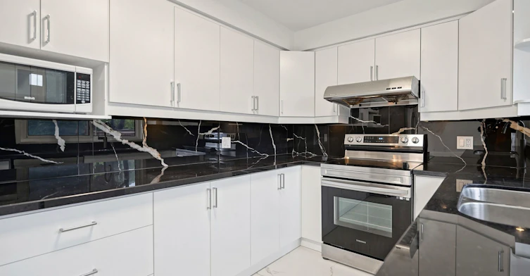 32 Wycliffe Crescent, Toronto, ON, M2K 1V6 - 18