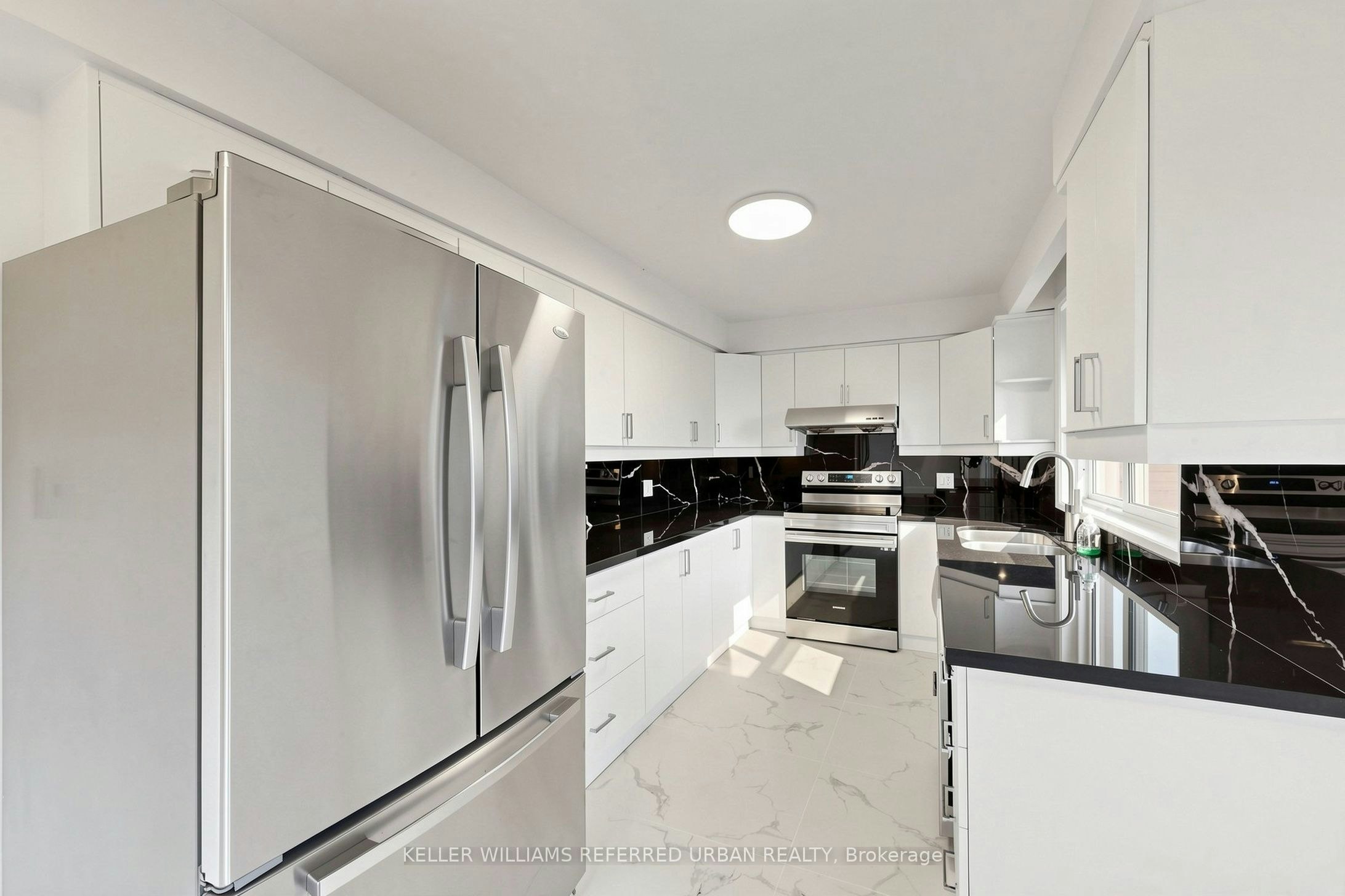 32 Wycliffe Crescent, Toronto, ON, M2K 1V6 - 12