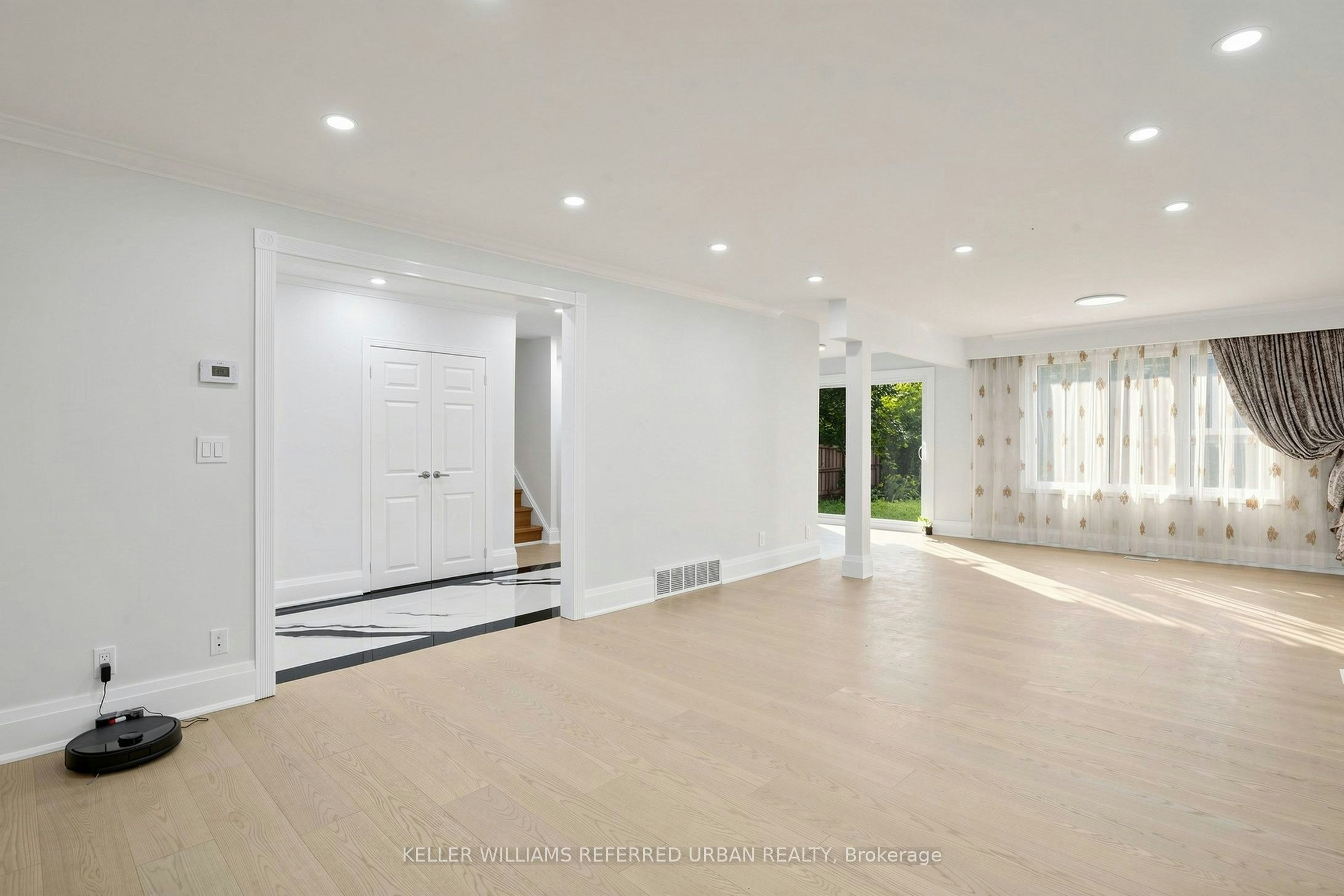 32 Wycliffe Crescent, Toronto, ON, M2K 1V6 - 9