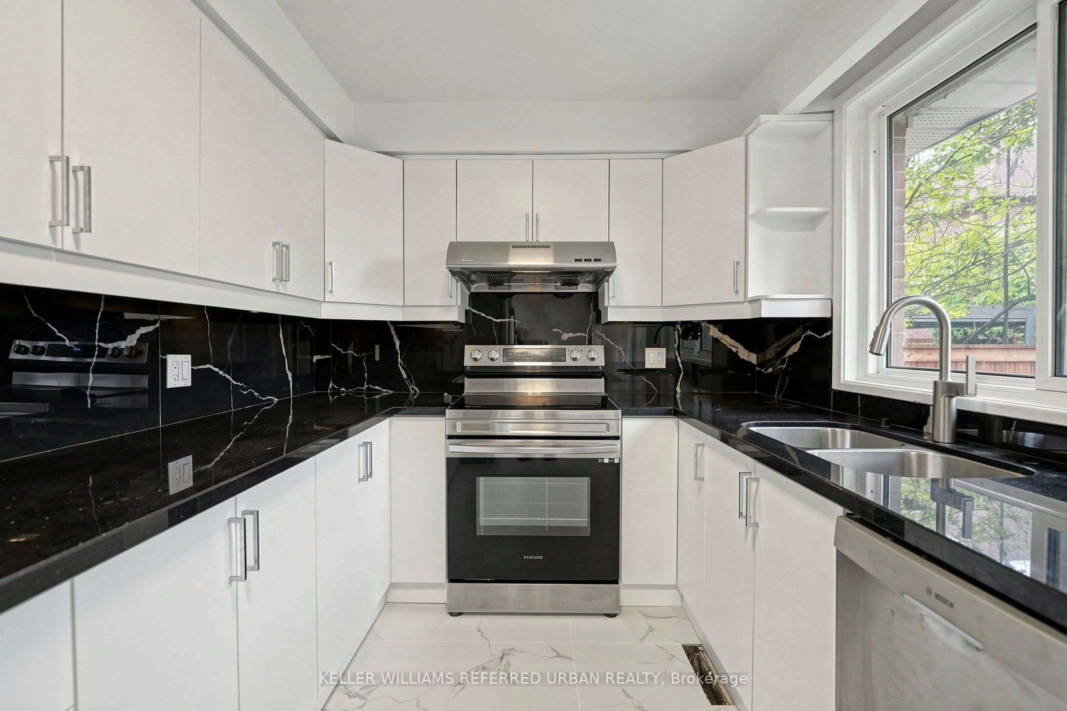 32 Wycliffe Crescent, Toronto, ON, M2K 1V6 - 17