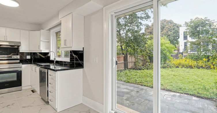 32 Wycliffe Crescent, Toronto, ON, M2K 1V6 - 14