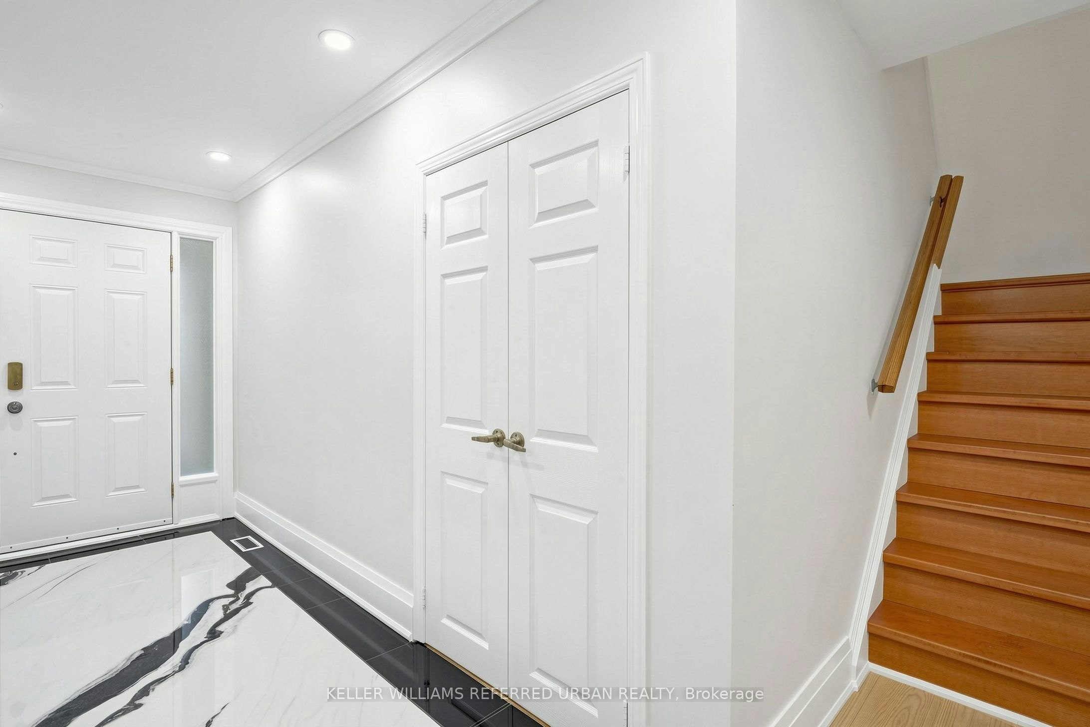 32 Wycliffe Crescent, Toronto, ON, M2K 1V6 - 6