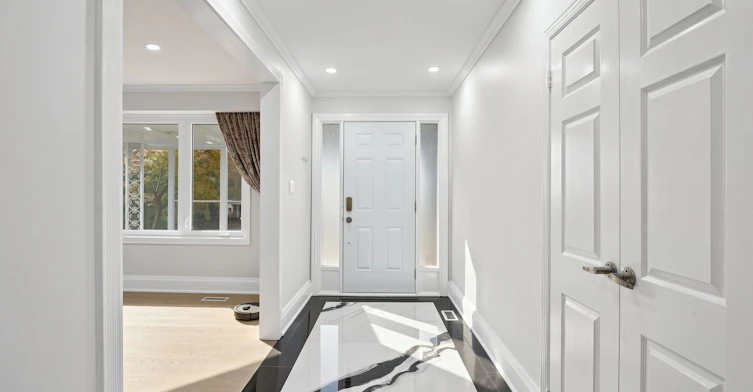 32 Wycliffe Crescent, Toronto, ON, M2K 1V6 - 5