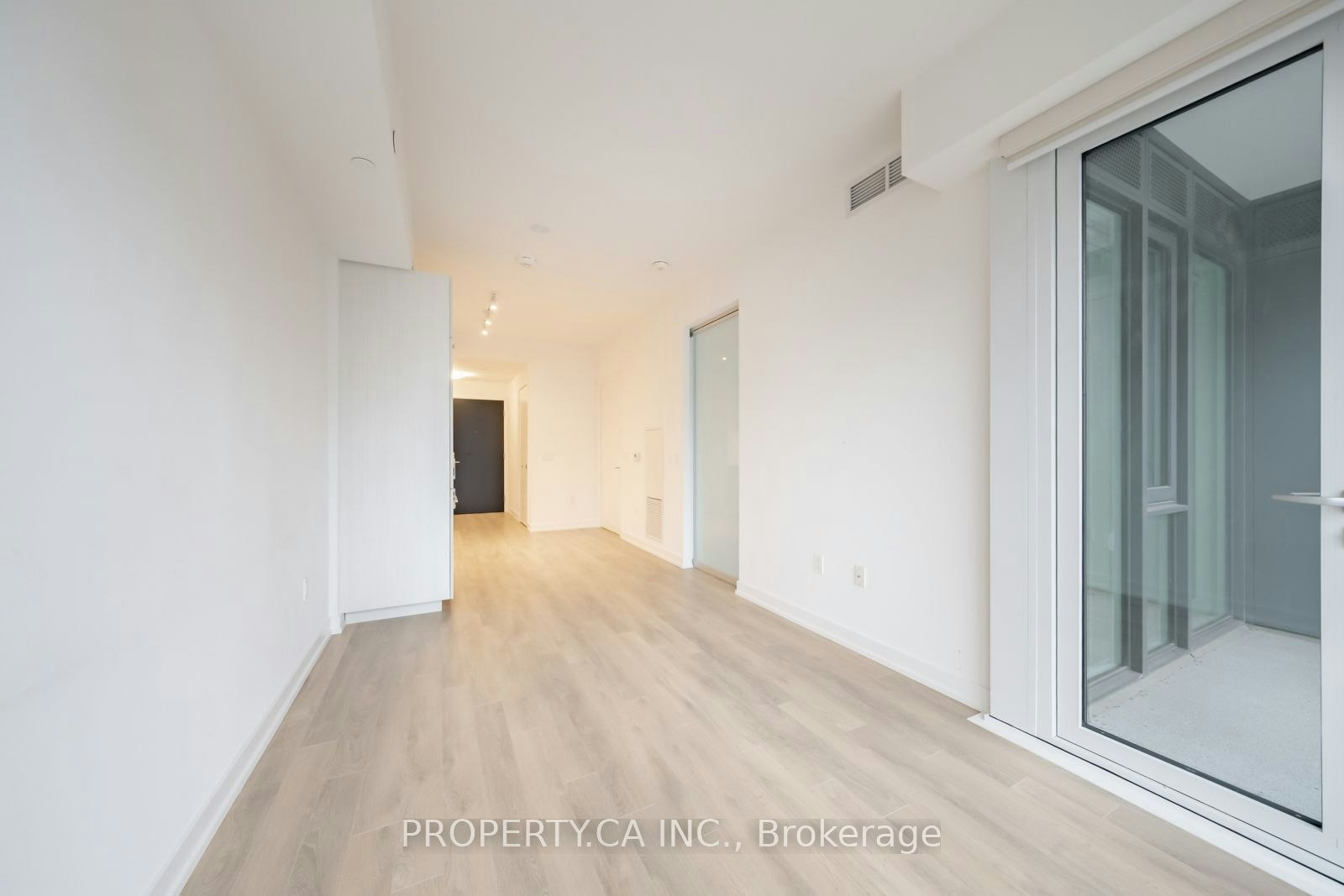 1803-158 Front Street, Toronto, ON, M5A 0K9 - 4
