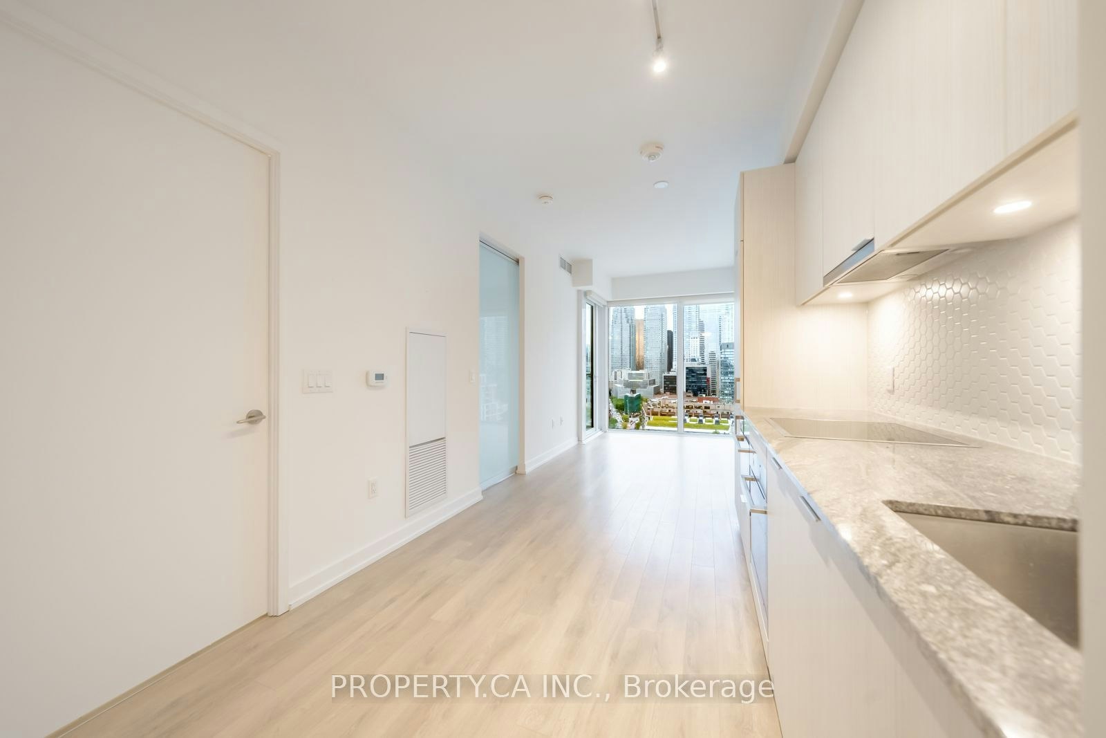 1803-158 Front Street, Toronto, ON, M5A 0K9 - 10