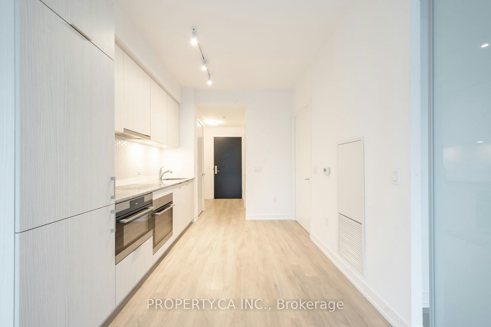 1803-158 Front Street, Toronto, ON, M5A 0K9 - 7