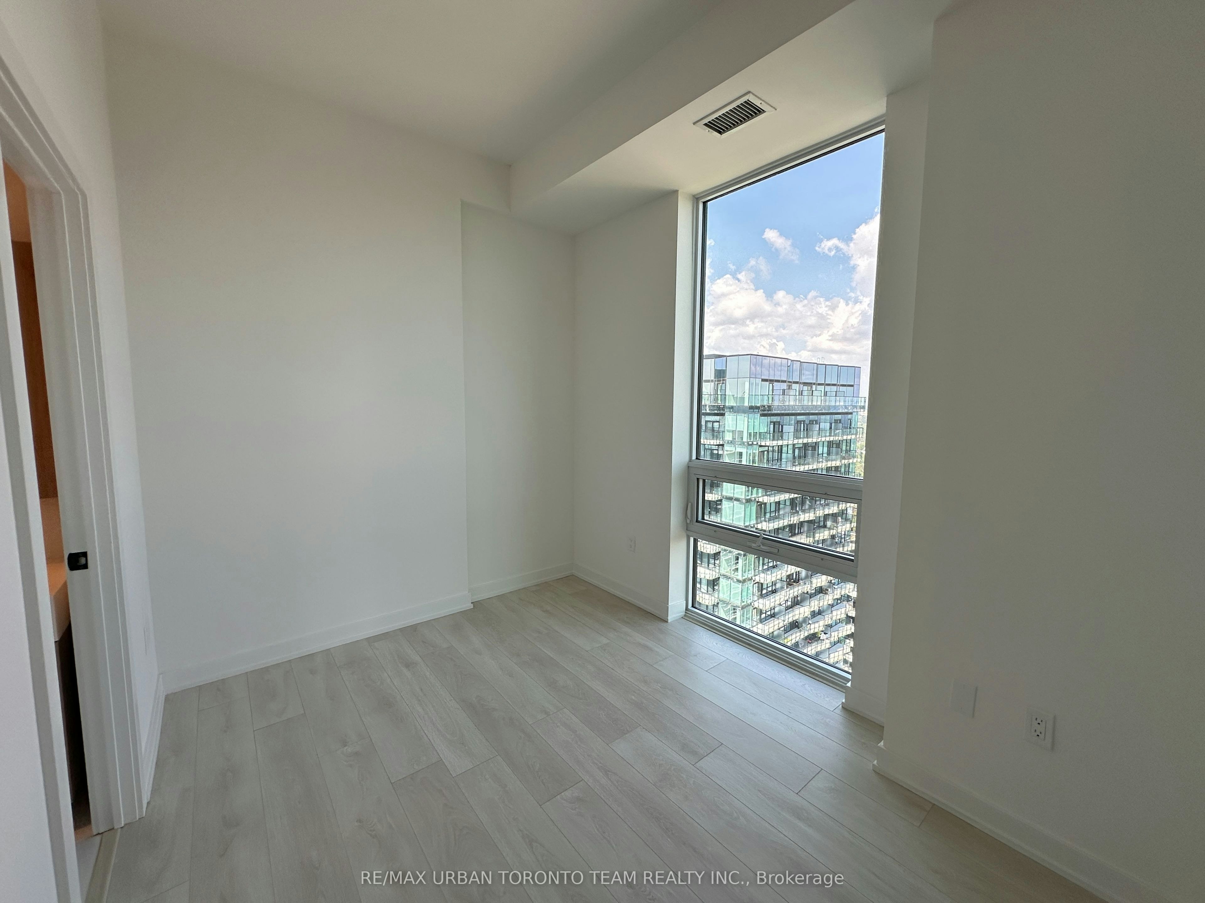 3902 (UPH-02)-127 Broadway Avenue, Toronto, ON, M4P 1V4 - 9
