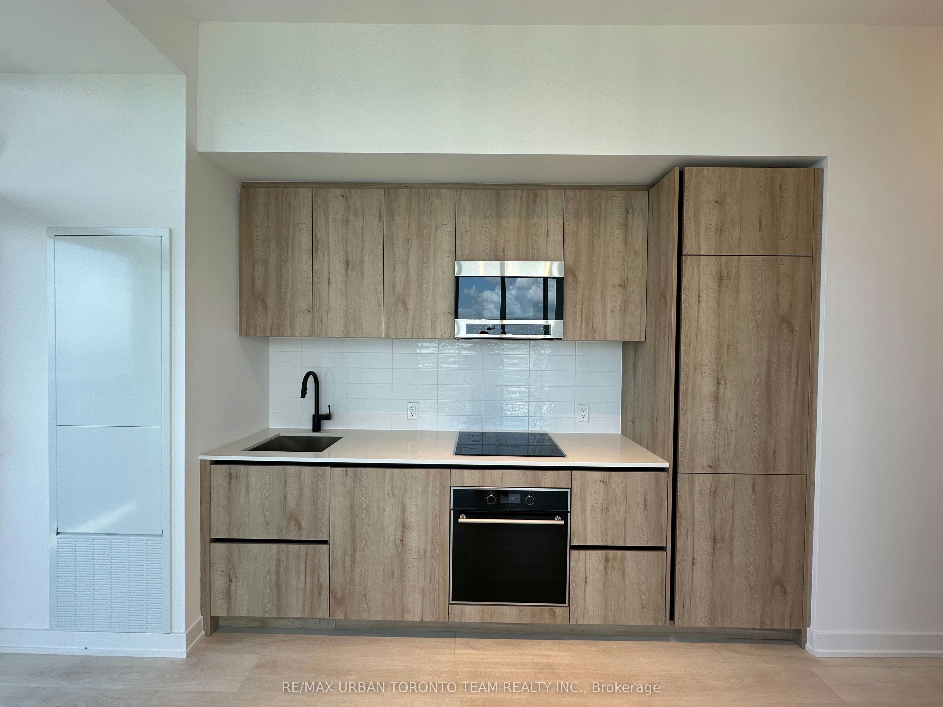 3902 (UPH-02)-127 Broadway Avenue, Toronto, ON, M4P 1V4 - 5