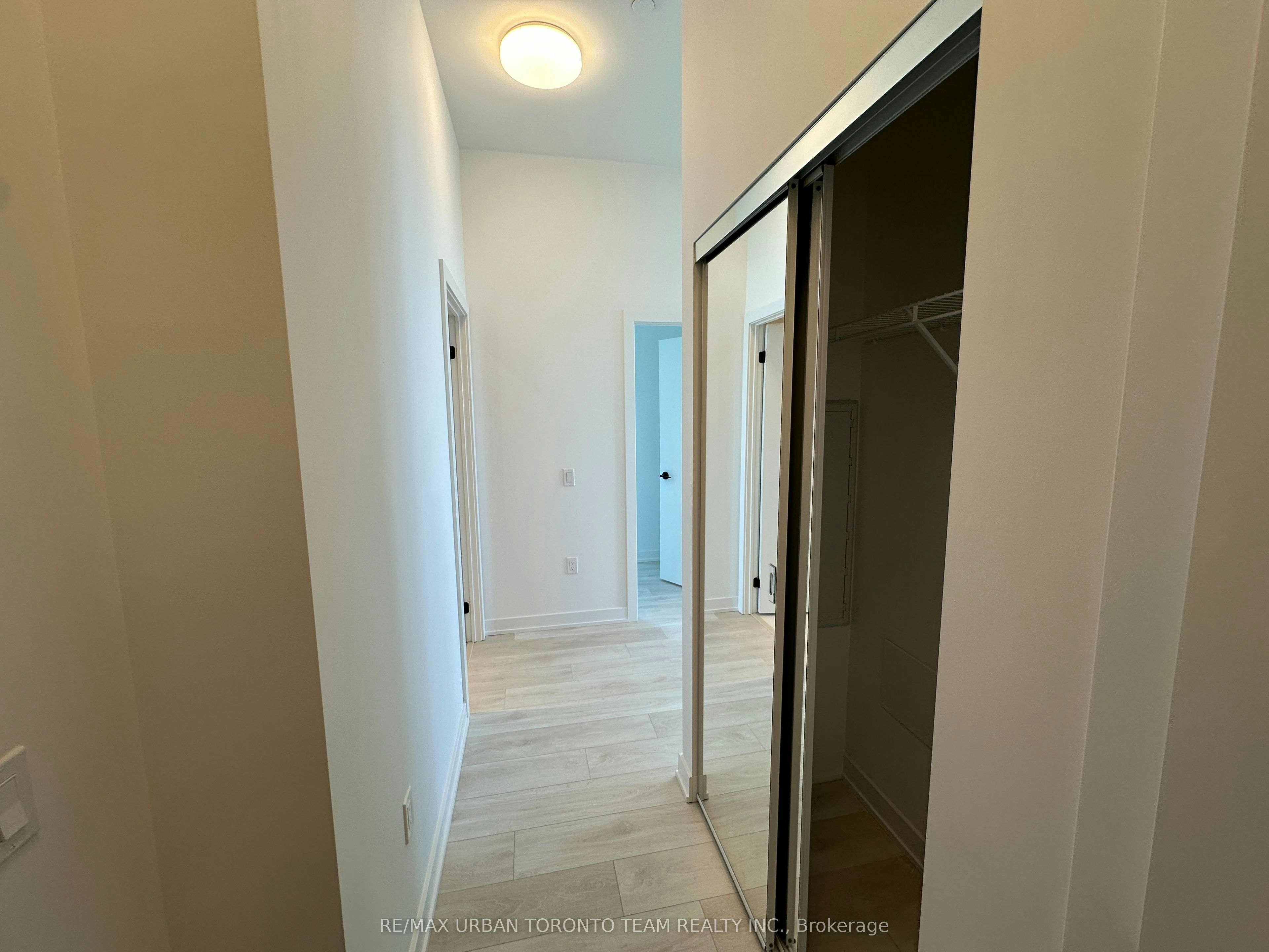 3902 (UPH-02)-127 Broadway Avenue, Toronto, ON, M4P 1V4 - 13