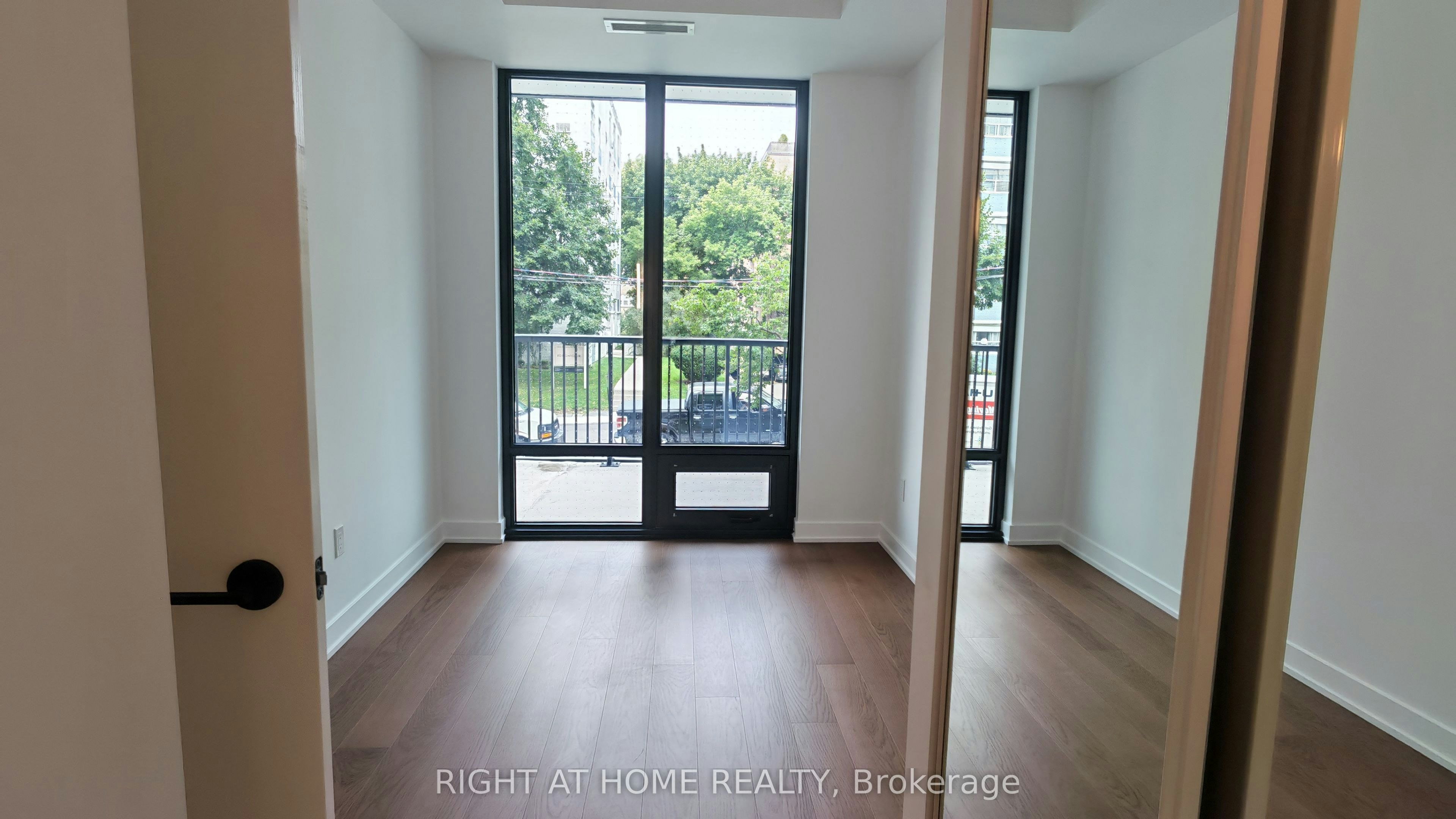 202-91 Montclair Avenue, Toronto, ON, M5P 0B1 - 9