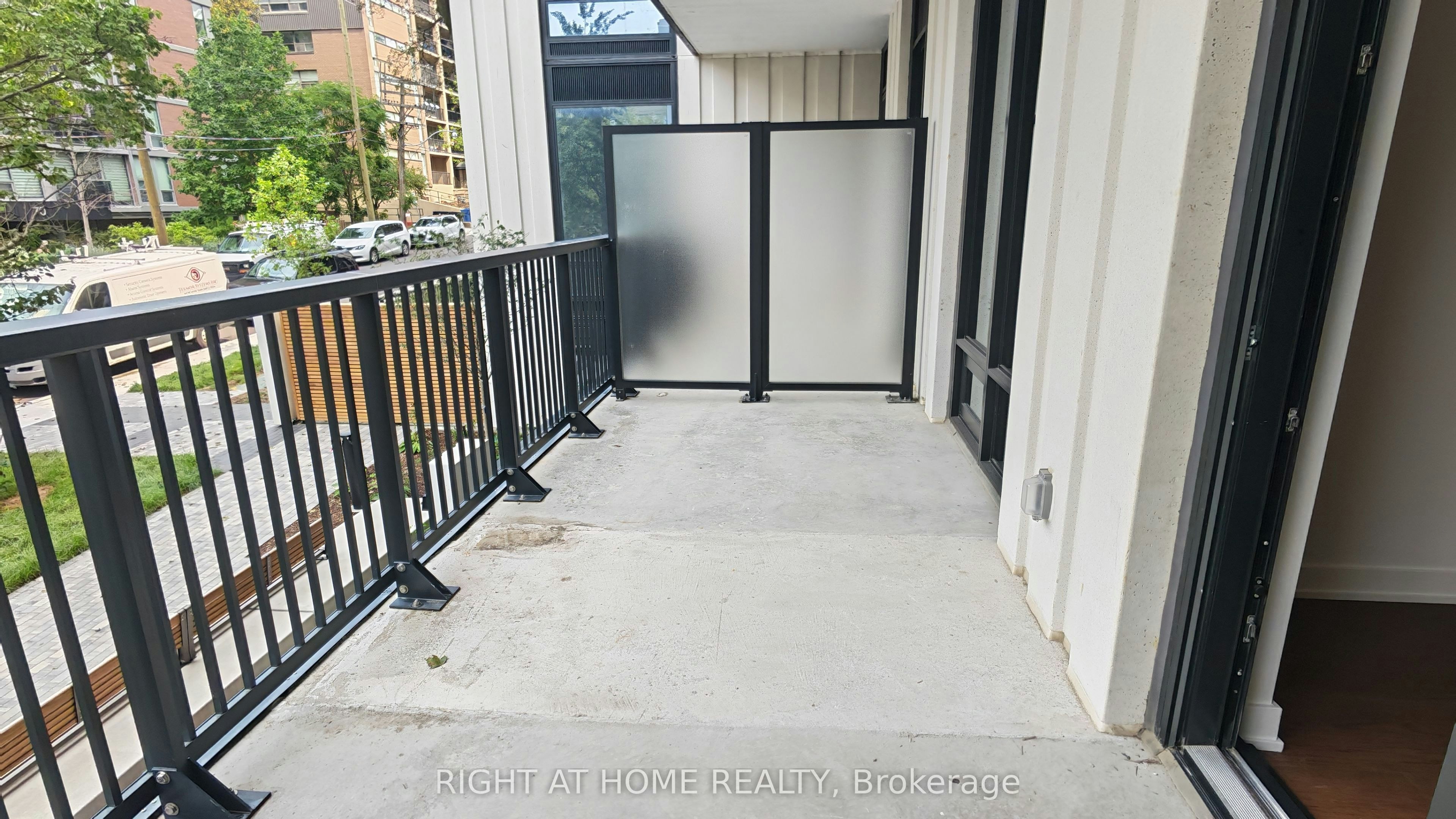 202-91 Montclair Avenue, Toronto, ON, M5P 0B1 - 12