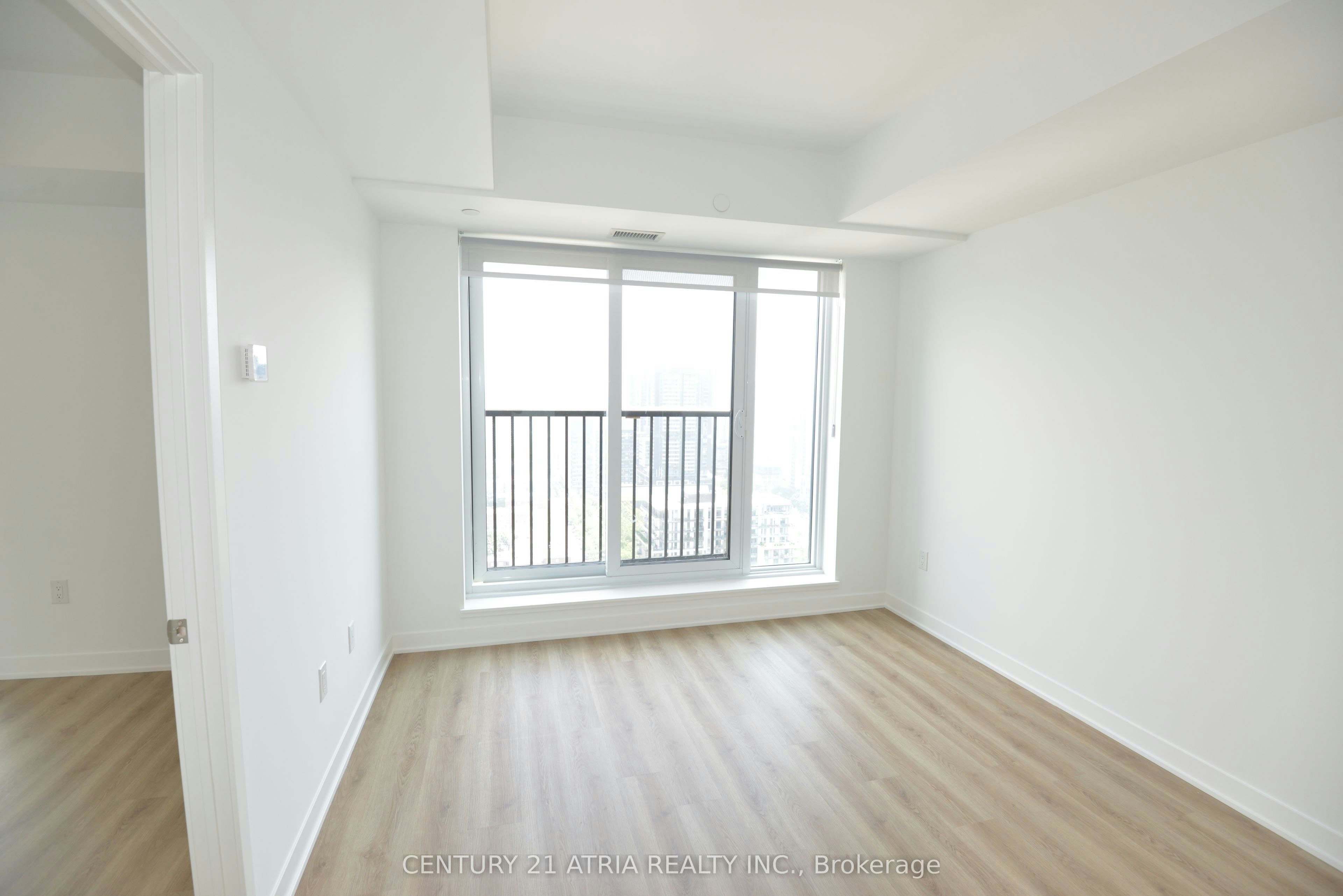 2301-10 Oak Street, Toronto, ON, M5A 0Z1 - 4