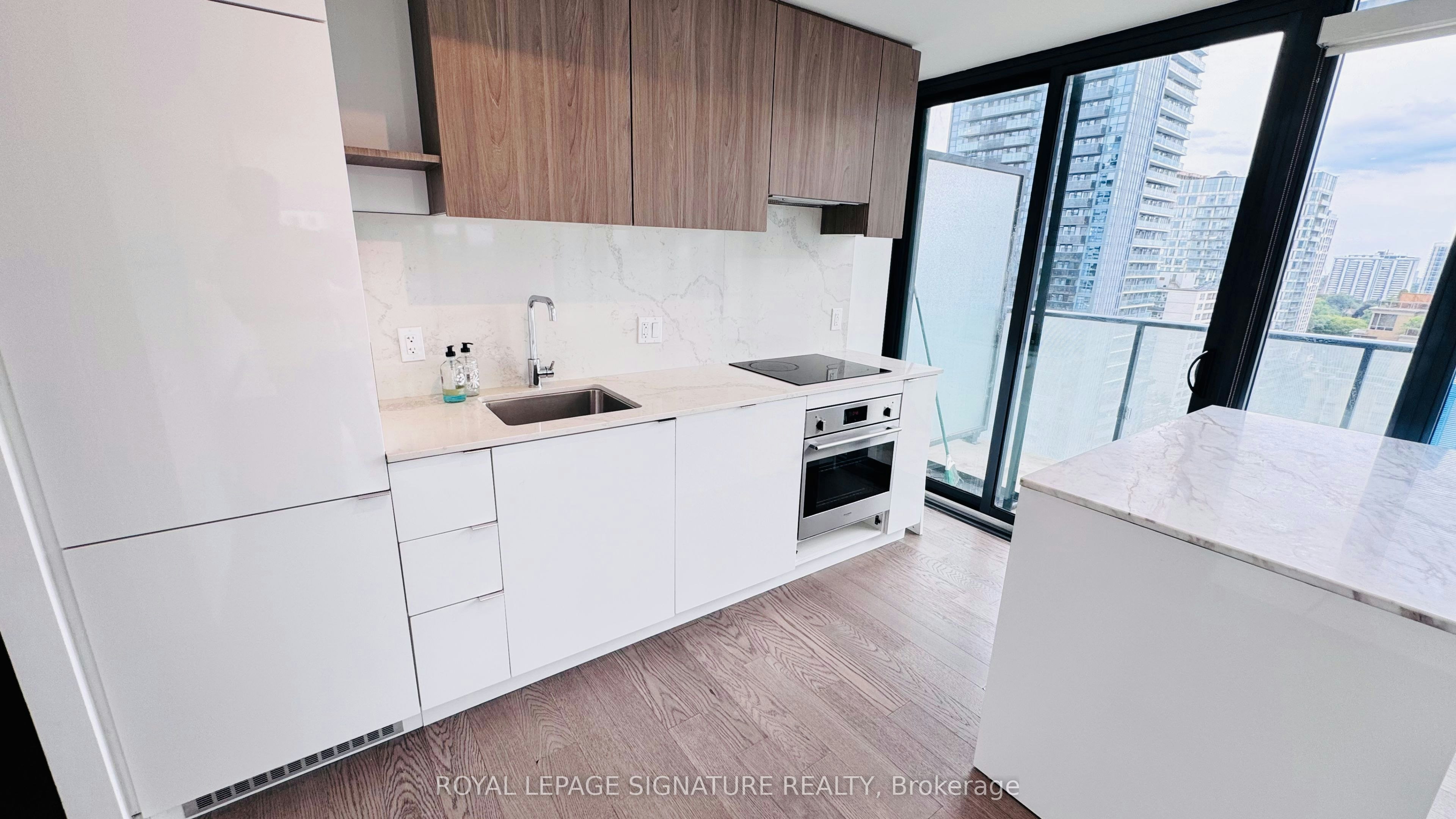 1712-161 Roehampton Avenue, Toronto, ON, M4P 1P9 - 4