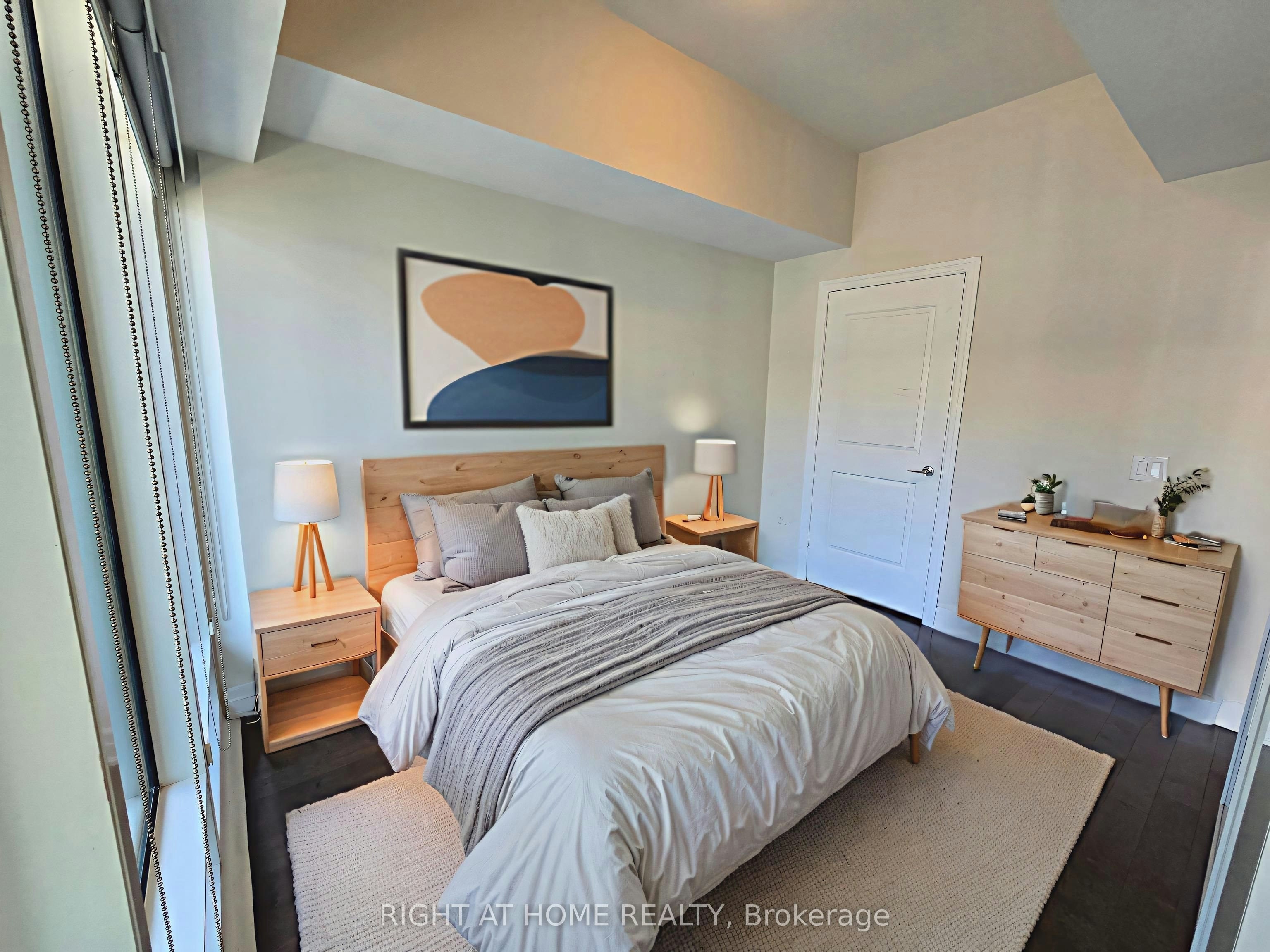 705-8 The Esplanade N/A, Toronto, ON, M5E 0A6 - 7