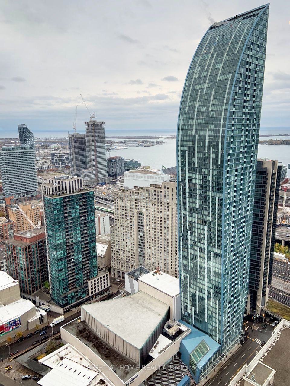 705-8 The Esplanade N/A, Toronto, ON, M5E 0A6 - 3