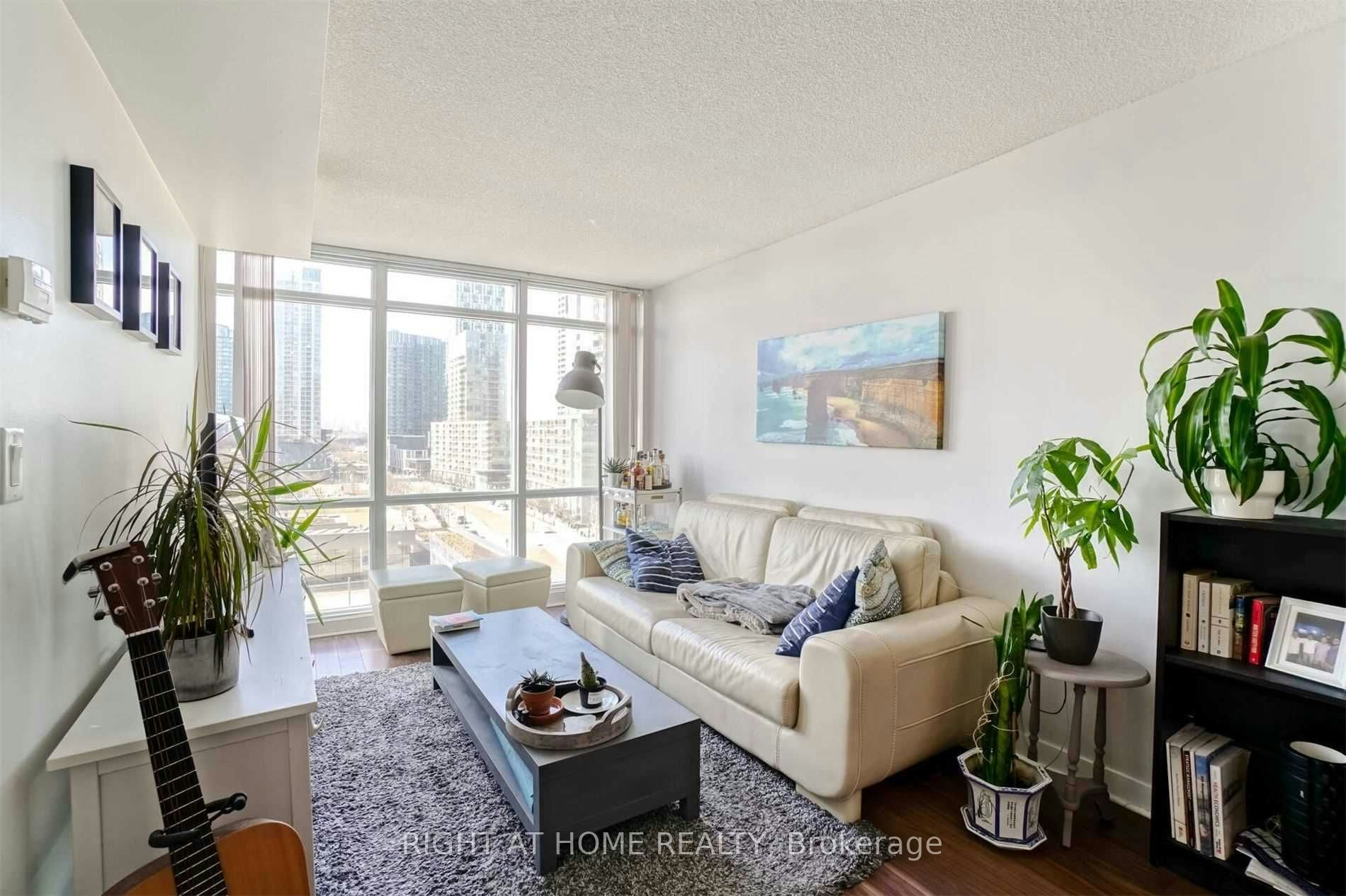 1101-15 Fort York Boulevard W, Toronto, ON, M5V 3Y4 - 12