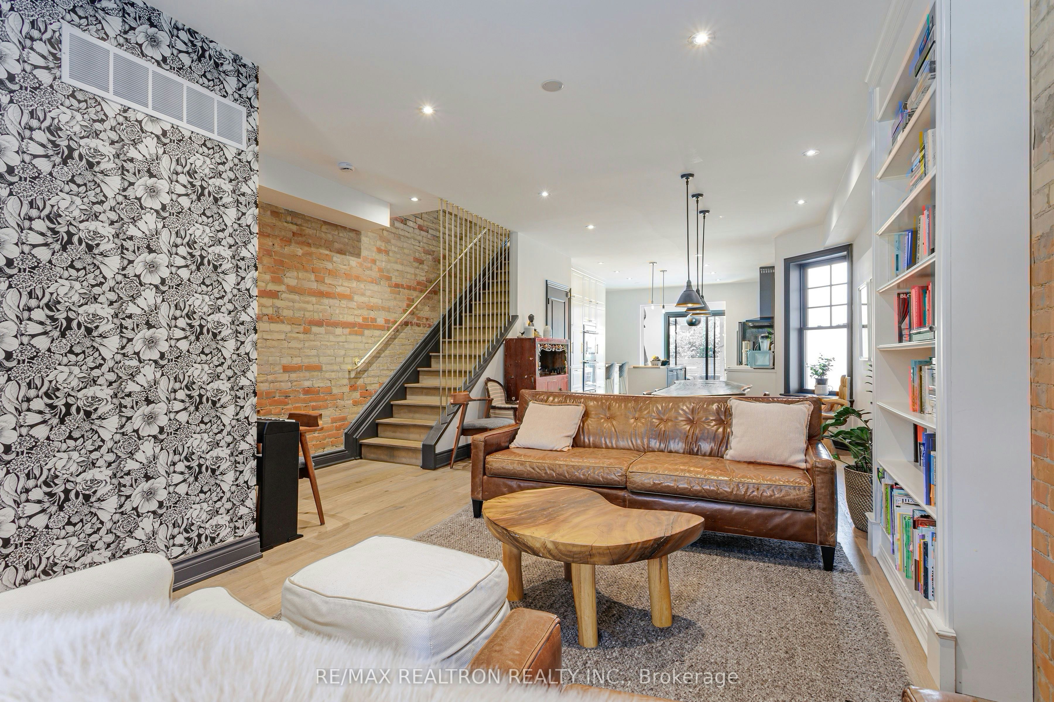 214 Grace Street, Toronto, ON, M6G 3A6 - 5