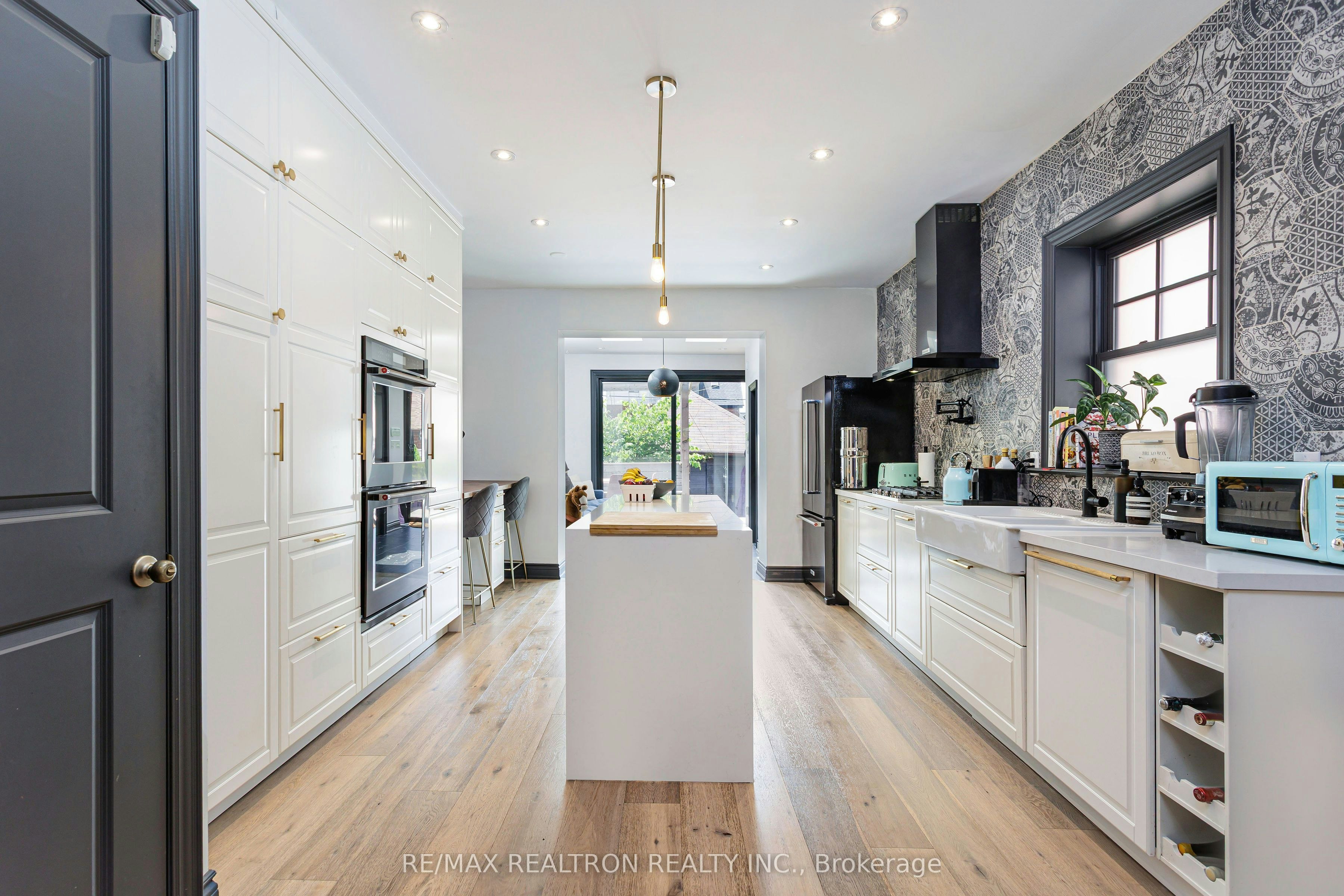 214 Grace Street, Toronto, ON, M6G 3A6 - 12