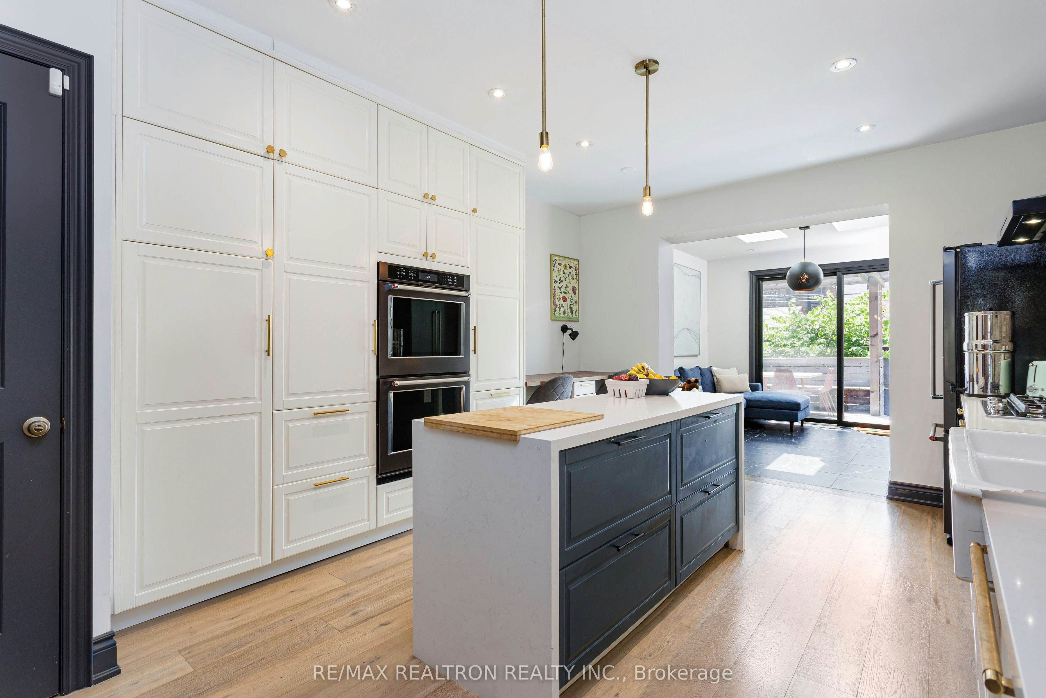 214 Grace Street, Toronto, ON, M6G 3A6 - 15