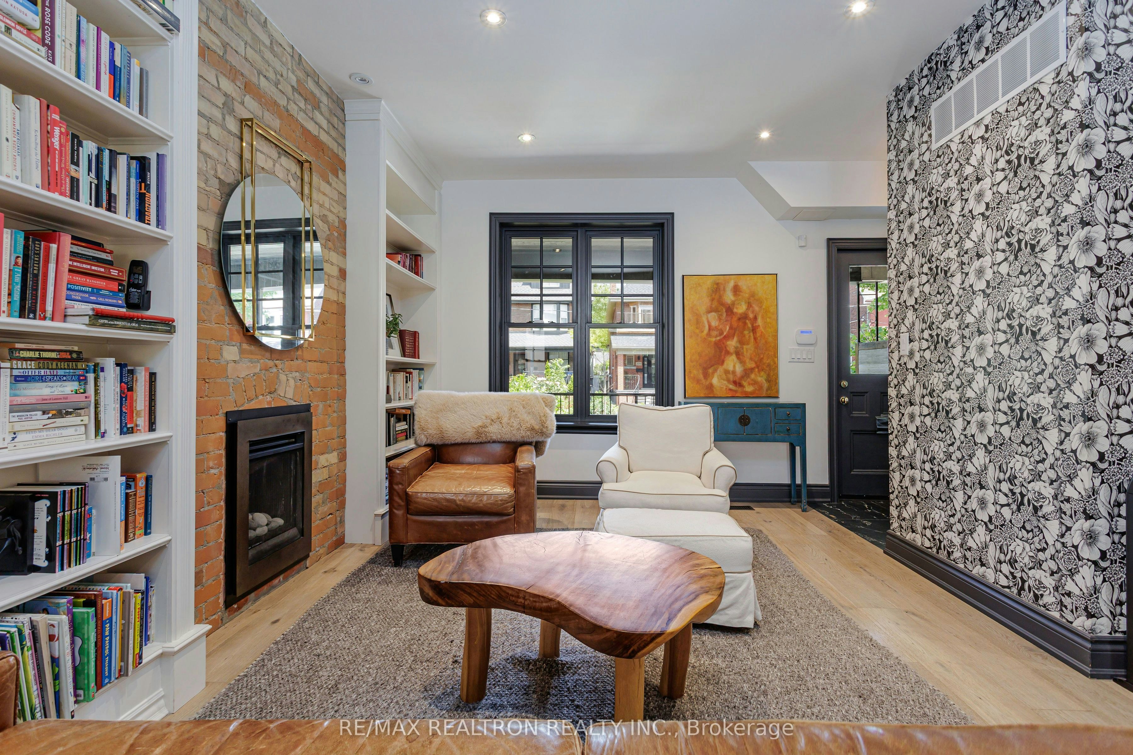 214 Grace Street, Toronto, ON, M6G 3A6 - 8